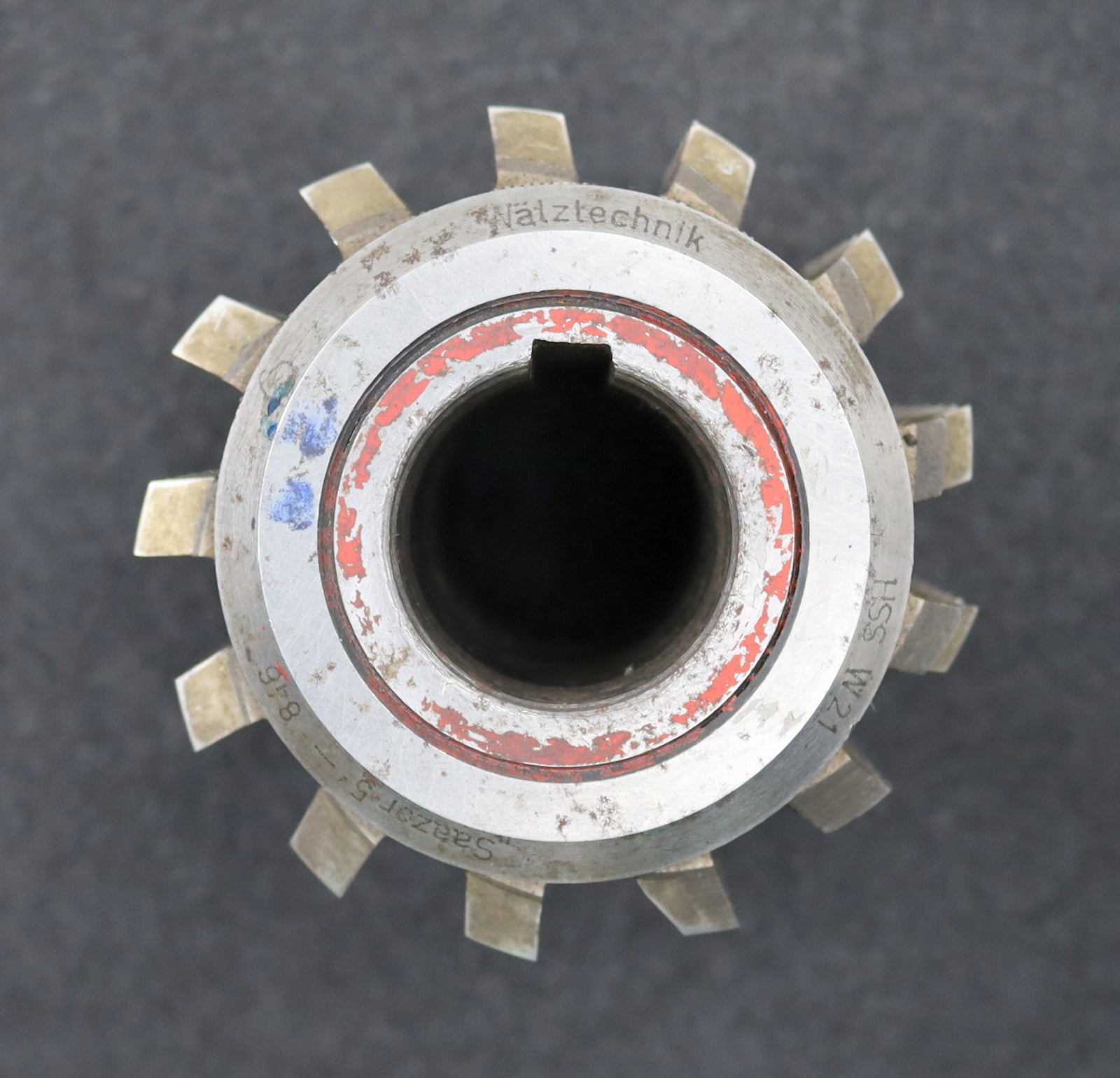 Bild des Artikels SAAZOR-Zahnrad-Wälzfräser-gear-hob-m=-2,75mm-EGW-20°-BPIII-nach-DIN-3972