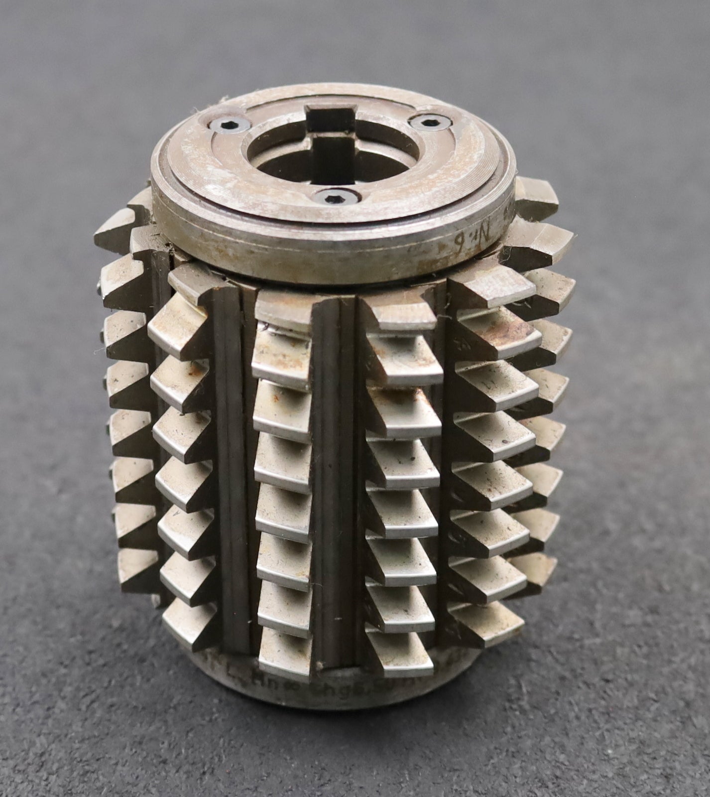 Bild des Artikels KLINGELNBERG-Zahnrad-Wälzfräser-gear-hob-m=-3,0mm-EGW-20°-Ø82x97xØ27mm-mit-LKN