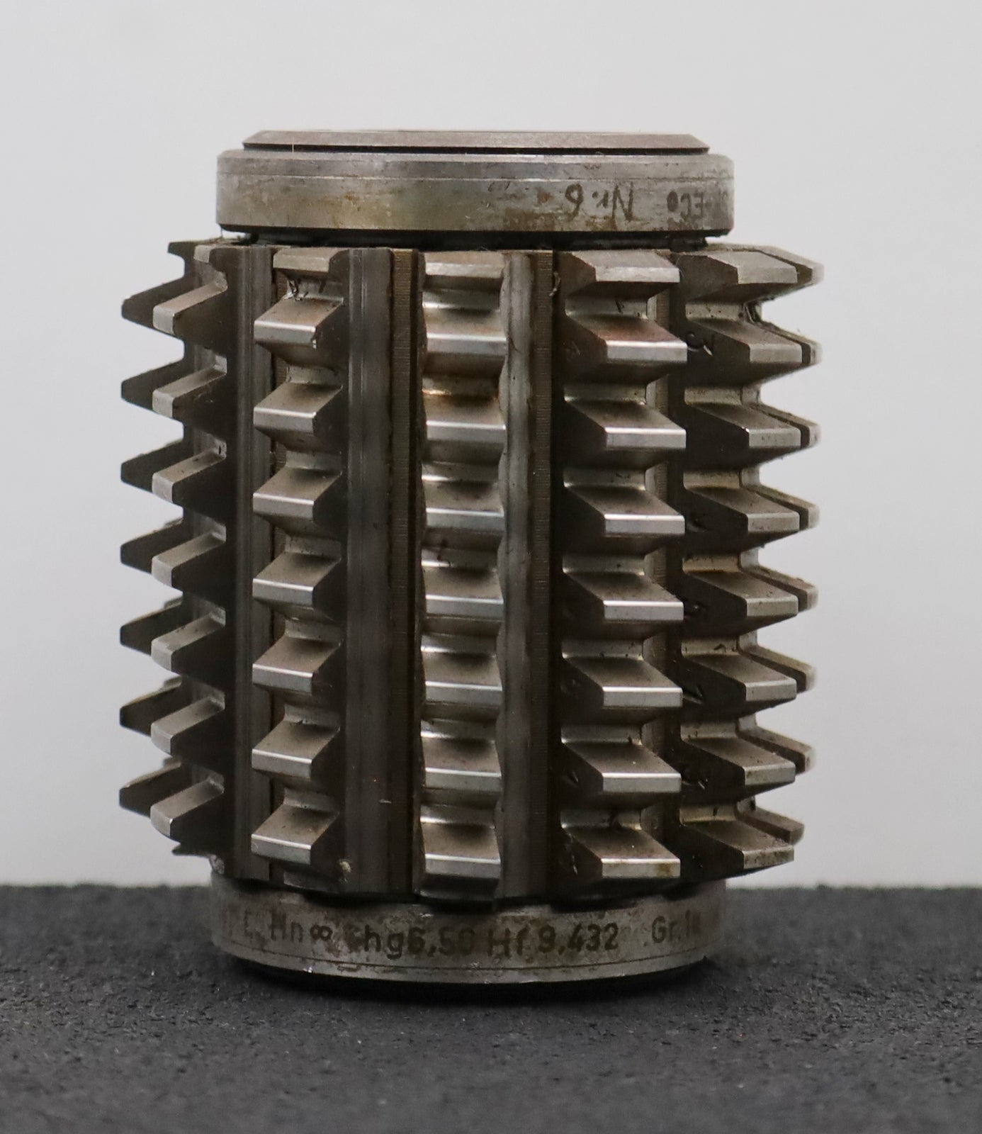 Bild des Artikels KLINGELNBERG-Zahnrad-Wälzfräser-gear-hob-m=-3,0mm-EGW-20°-Ø82x97xØ27mm-mit-LKN