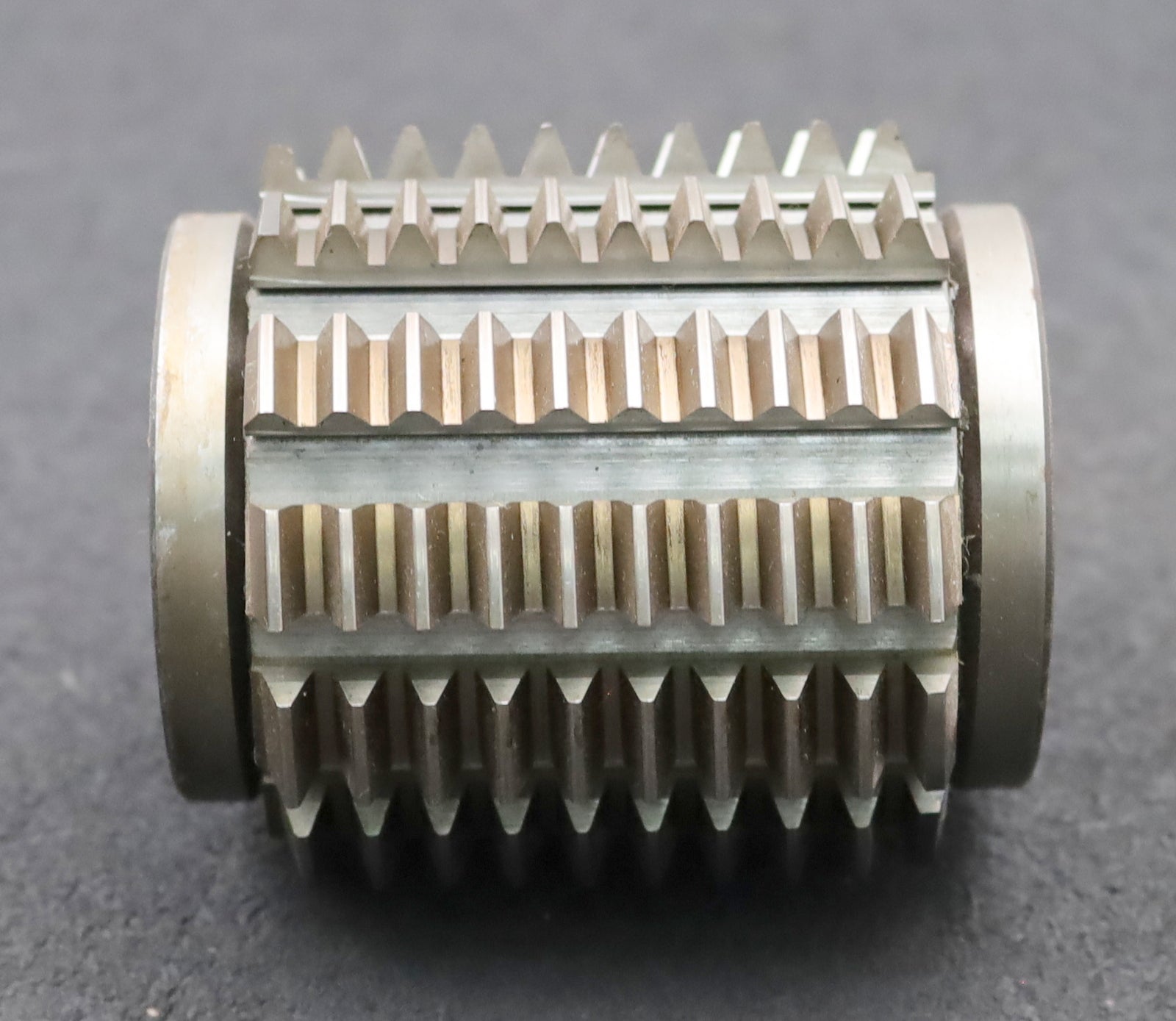 Bild des Artikels FETTE-Zahnrad-Wälzfräser-gear-hob-m=-2,25mm-EGW-20°-Ø81x90xØ27mm-mit-LKN