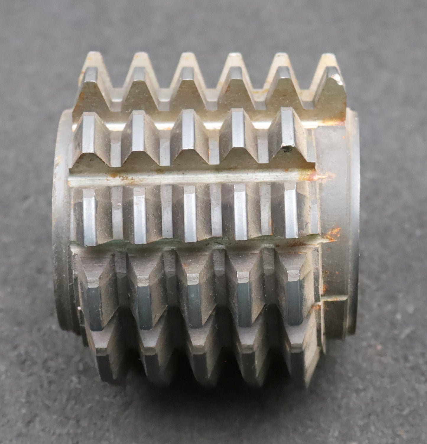 Bild des Artikels KL-Zahnrad-Wälzfräser-gear-hob-m=-3,5mm-EGW-20°-Ø80x69xØ32mm-mit-LKN-1gg.-Rechts