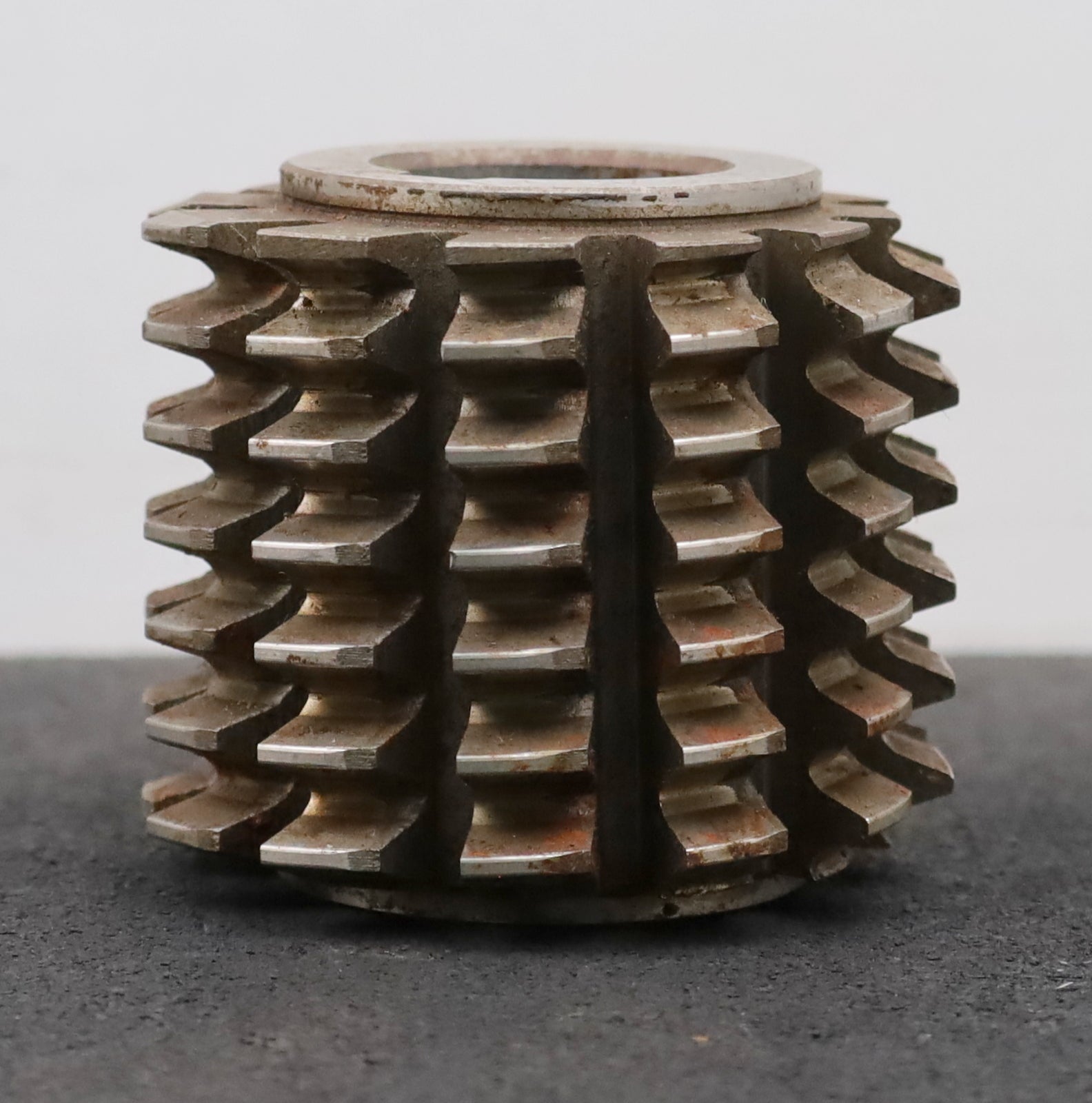 Bild des Artikels PWS-Zahnrad-Wälzfräser-gear-hob-m=-3,0mm-EGW-20°-BPIII-DIN-3972-Ø81x70xØ32mm