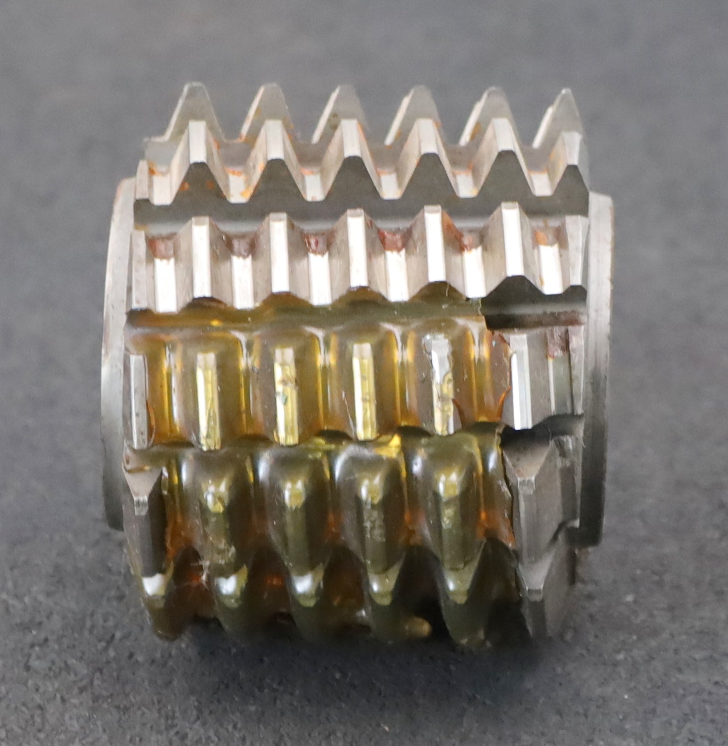 Bild des Artikels GPS-Zahnrad-Wälzfräser-gear-hob-m=-3,75mm-EGW-20°-BPIII-nach-DIN-3972