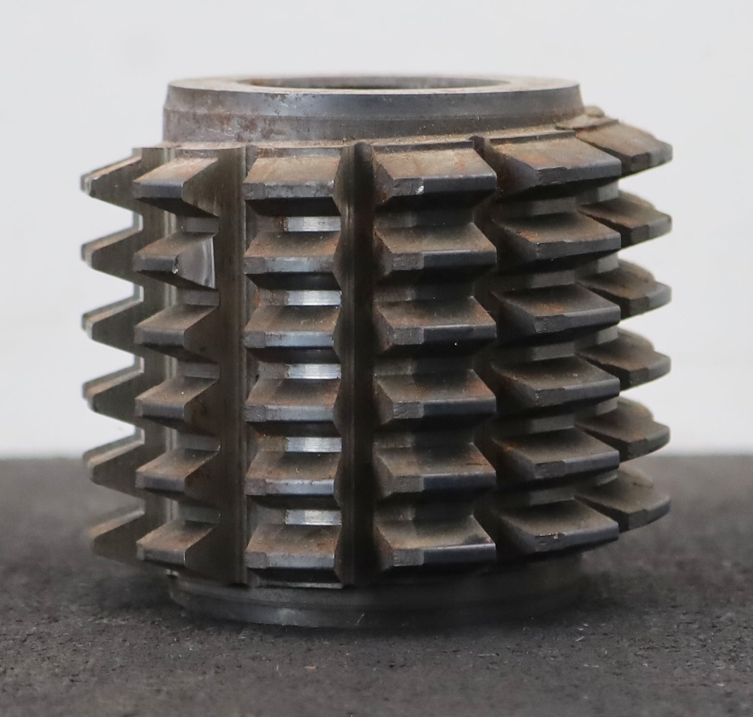 Bild des Artikels KL-Zahnrad-Wälzfräser-gear-hob-m=-3,0mm-EGW-20°-Ø81x70xØ32mm-mit-LKN-1gg.-Rechts