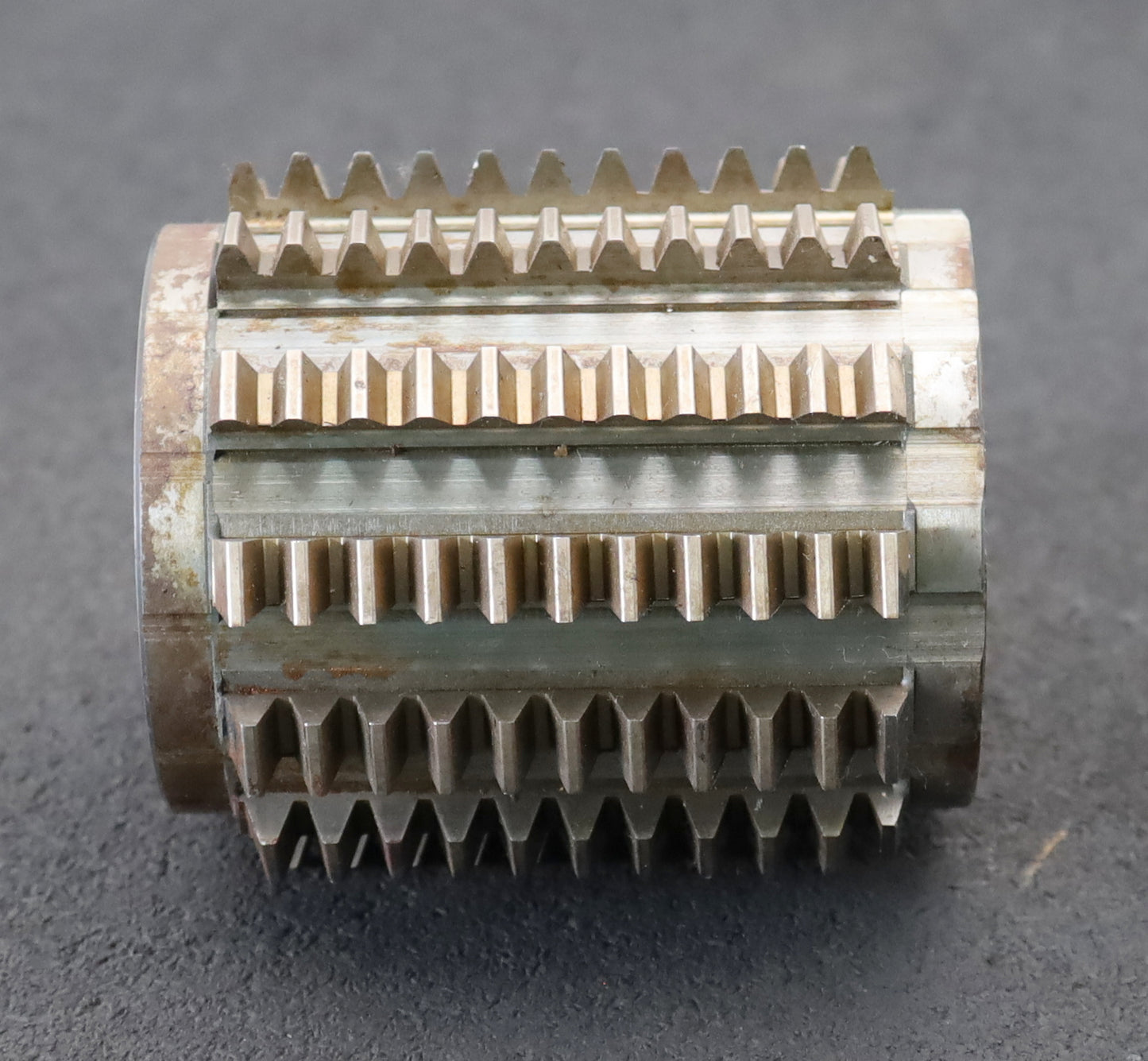 Bild des Artikels FETTE-Zahnrad-Wälzfräser-gear-hob-m=-2,5mm-20°-EGW-BPI-nach-DIN-3972