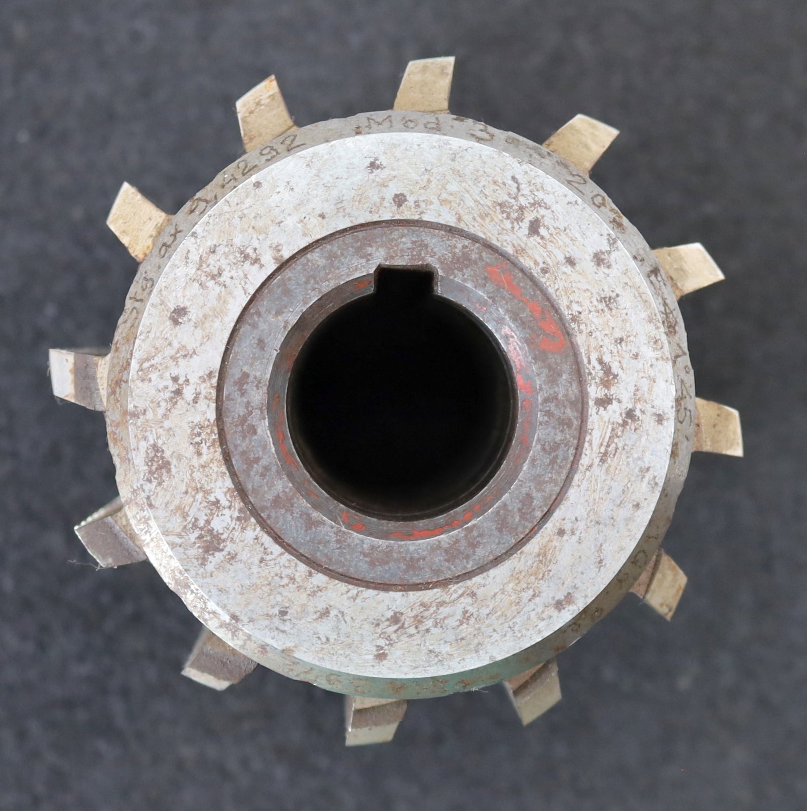 Bild des Artikels SAAZOR-Zahnrad-Wälzfräser-gear-hob-m=-3,0mm-20°-EGW-Ø102x121xØ32mm-mit-LKN