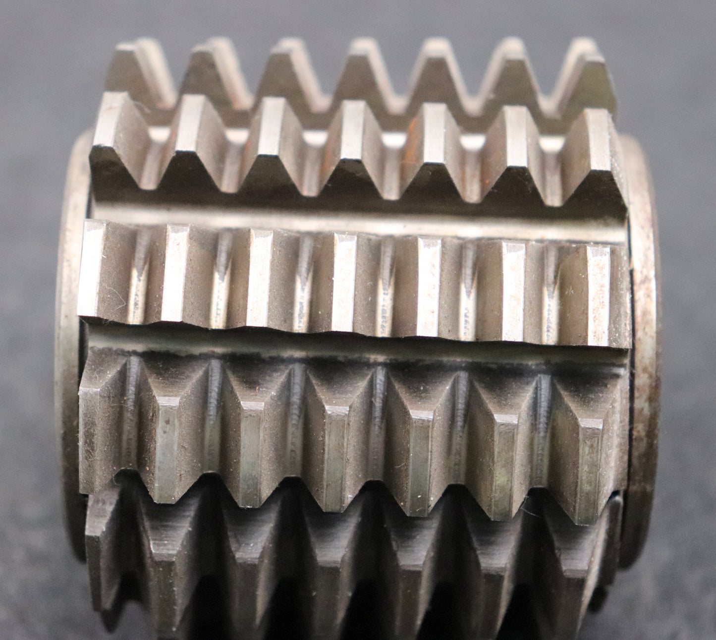 Bild des Artikels PWS-Zahnrad-Wälzfräser-gear-hob-m=-3,0mm-20°-EGW-Ø80x71xØ32mm-mit-LKN-1gg.-Links