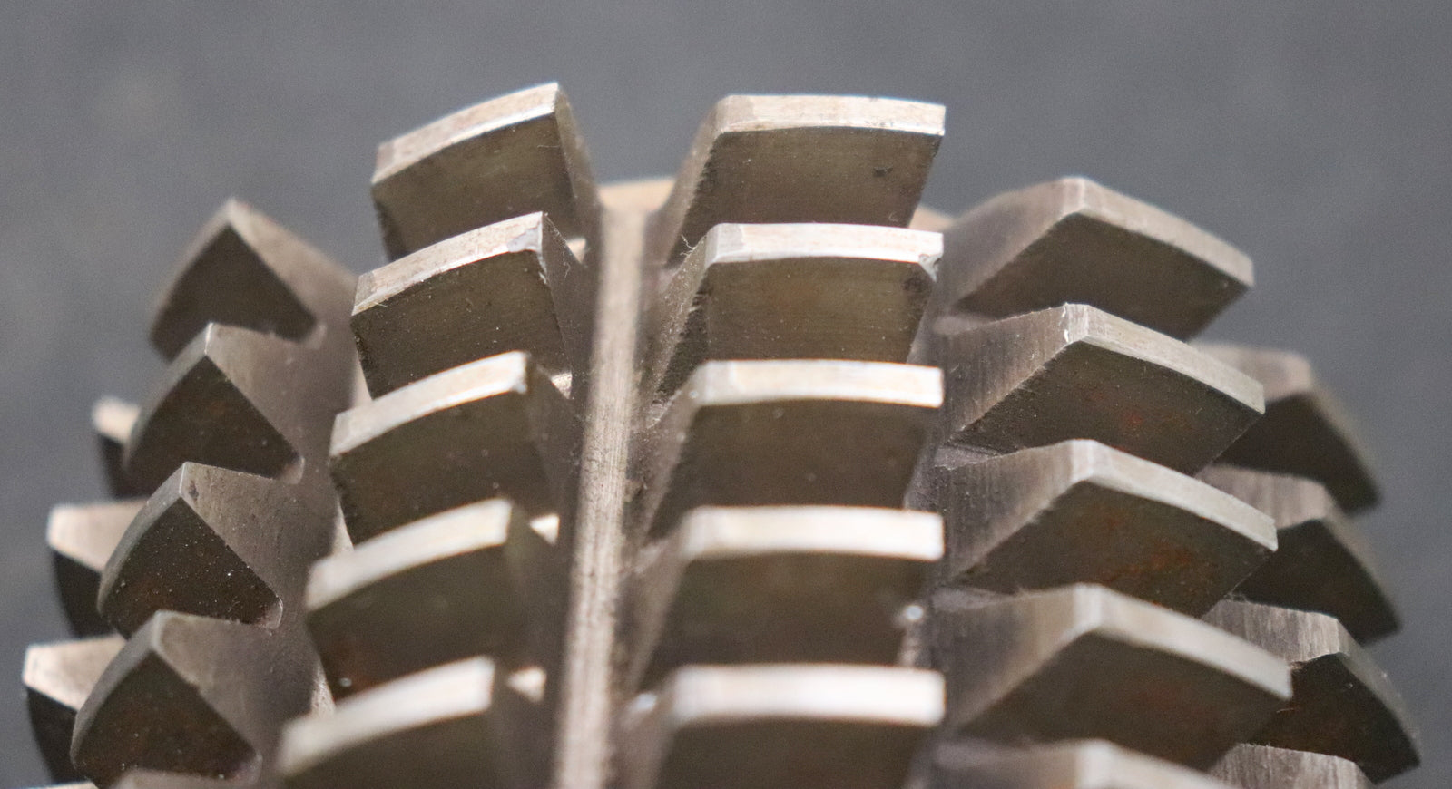 Bild des Artikels PWS-Zahnrad-Wälzfräser-gear-hob-m=-3,0mm-20°-EGW-Ø80x71xØ32mm-mit-LKN-1gg.-Links