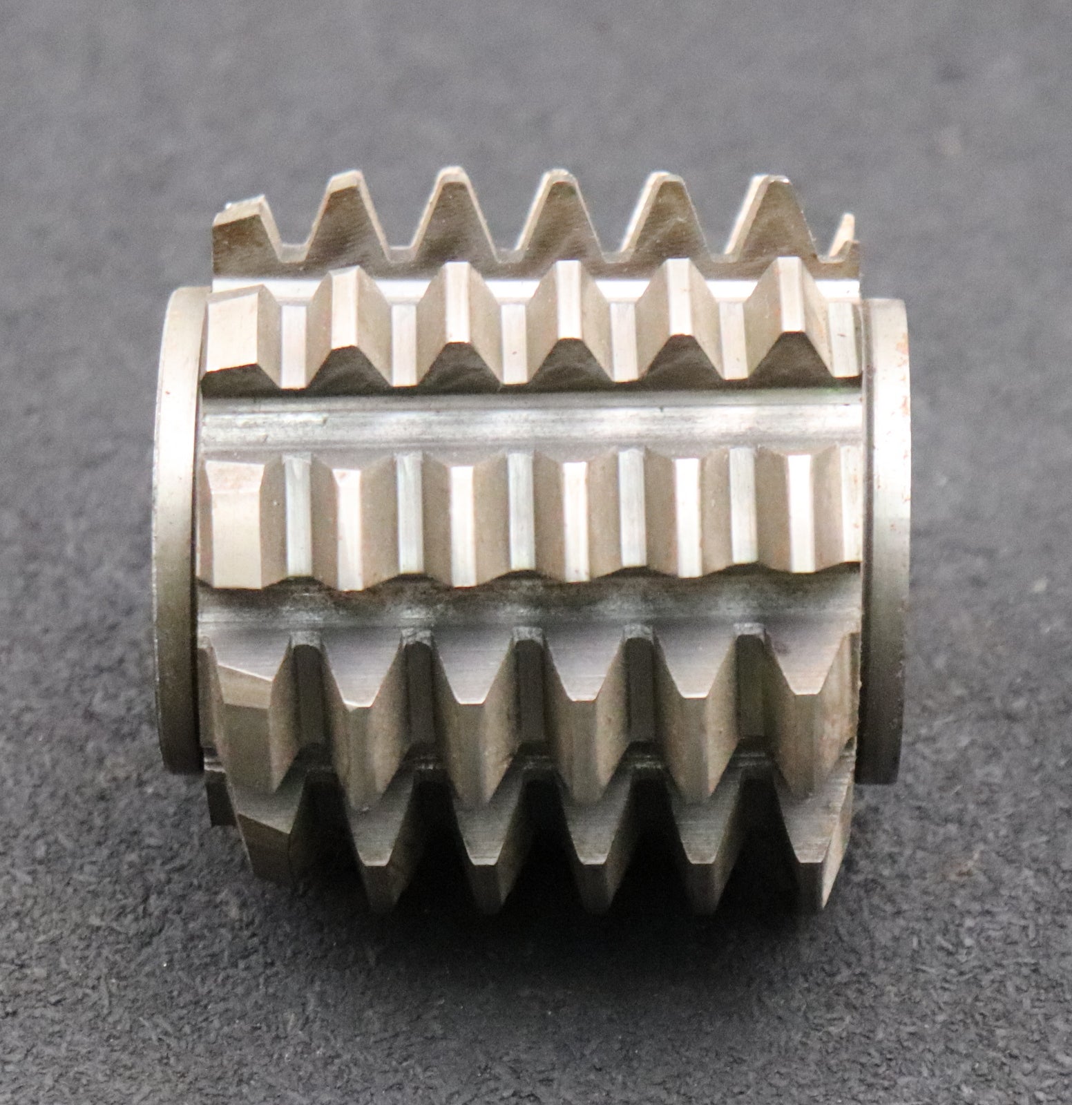 Bild des Artikels FETTE-Zahnrad-Wälzfräser-m=-3,25mm-EGW-20°-BPIII-nach-DIN-3972-Ø75x70xØ27mm