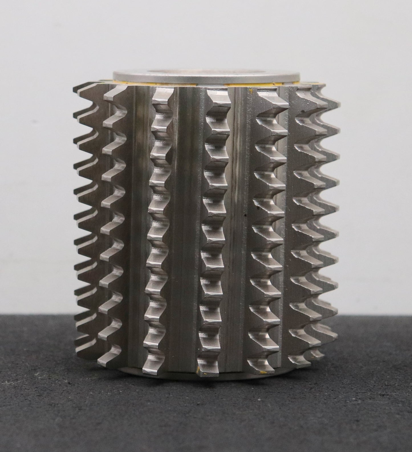 Bild des Artikels PWS-Zahnrad-Wälzfräser-m=-3,0mm-EGW-20°-BPIII-nach-DIN-3972-Ø100x109xØ40mm