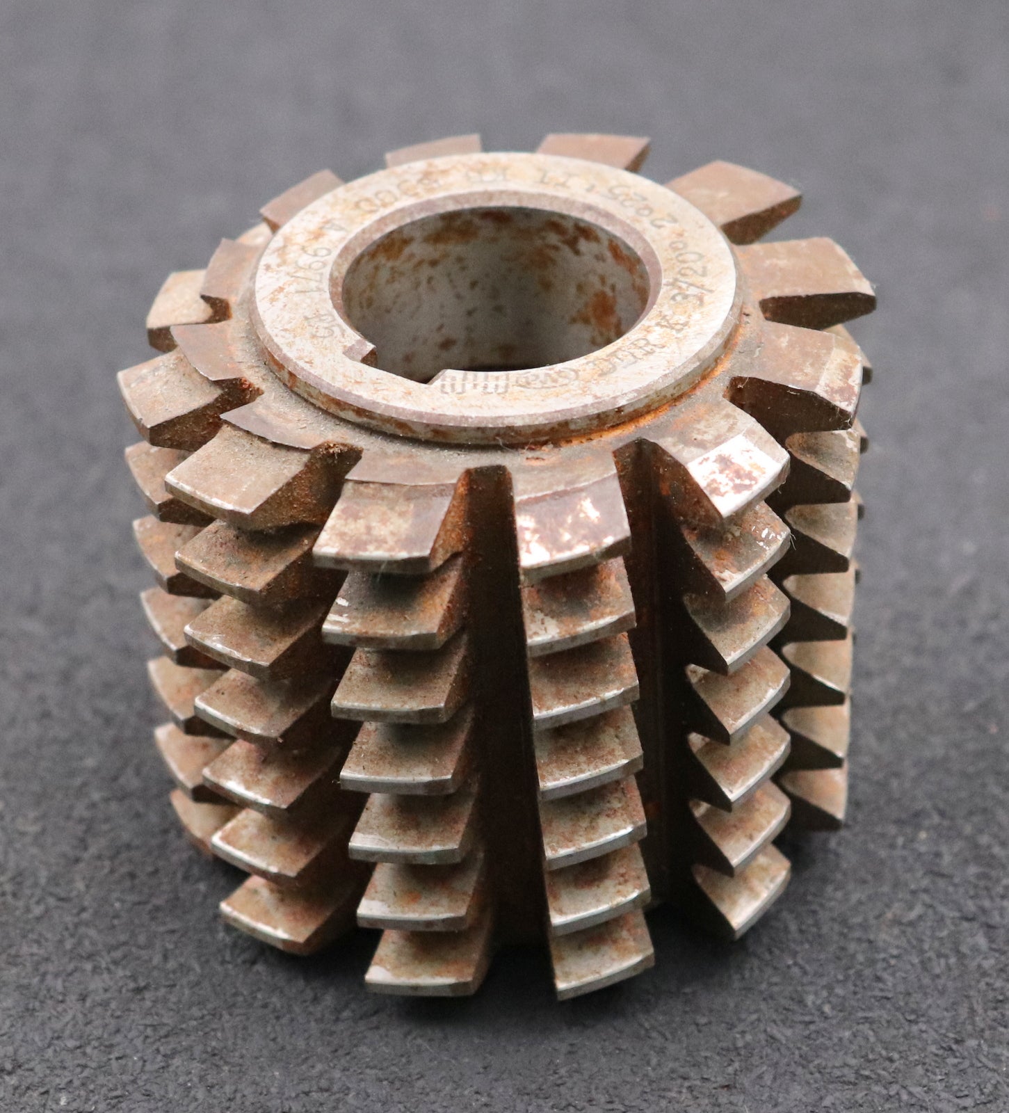 Bild des Artikels PWS-Zahnrad-Wälzfräser-m=-3,0mm-EGW-20°-BPII-nach-DIN-3972-Ø81x70xØ32mm-mit-LKN