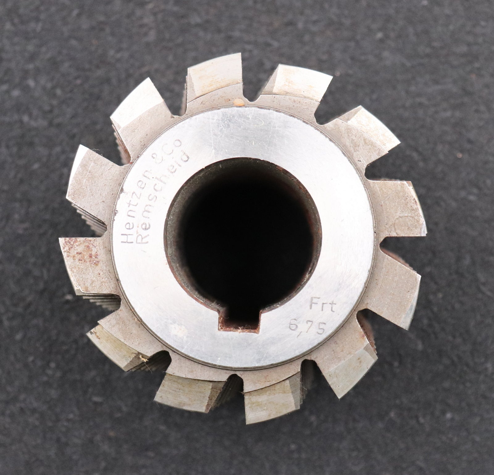 Bild des Artikels HENTZEN-Zahnrad-Wälzfräser-m=-3,0mm-EGW-20°-BPIII-nach-DIN-3972-Ø81x70xØ32mm