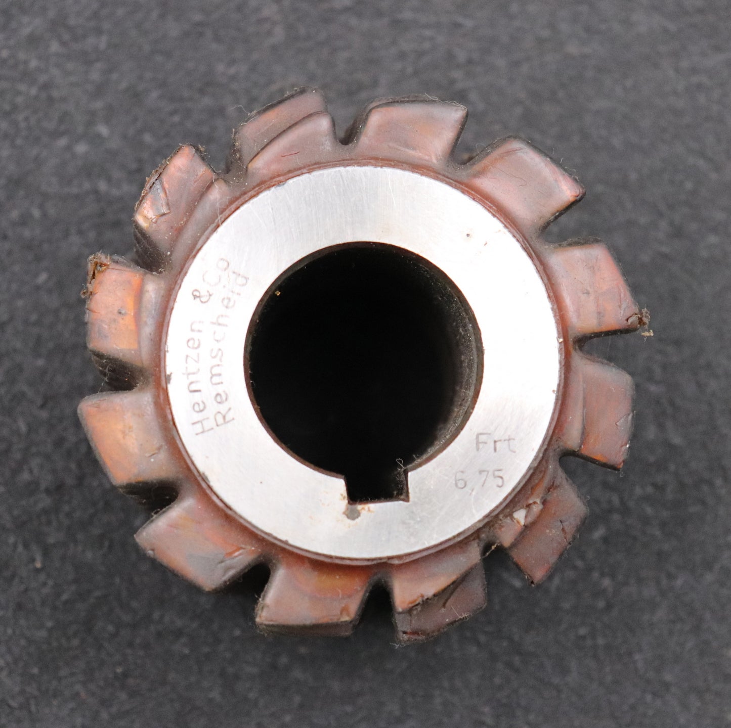 Bild des Artikels HENTZEN-Zahnrad-Wälzfräser-m=-3,0mm-EGW-20°-BPIII-nach-DIN-3972-Ø81x70xØ32mm-LKN