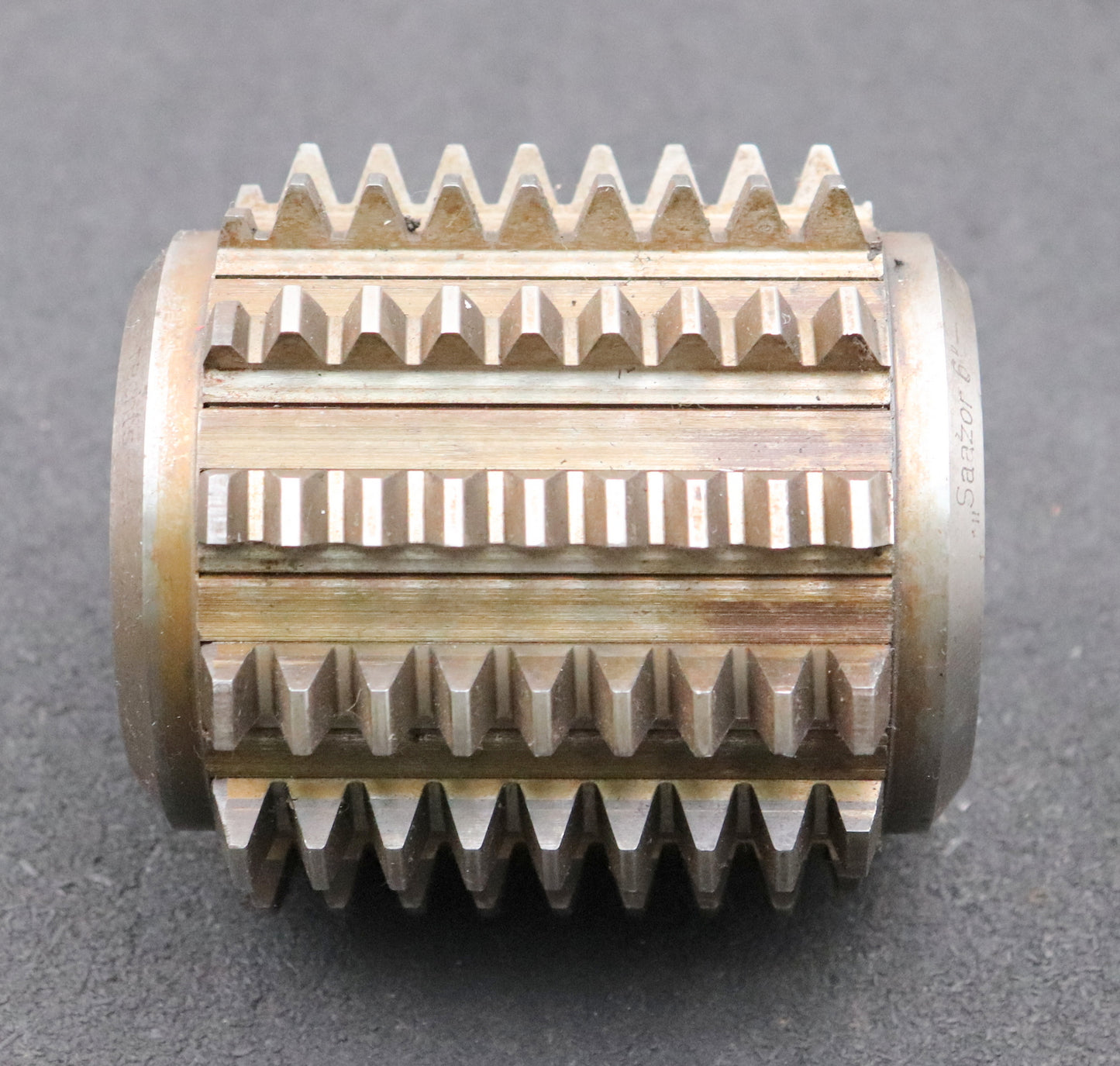 Bild des Artikels SAAZOR-Zahnrad-Wälzfräser-m=-3,0mm-EGW-20°-BPII-DIN-3972-Ø101x106xØ32mm-LKN