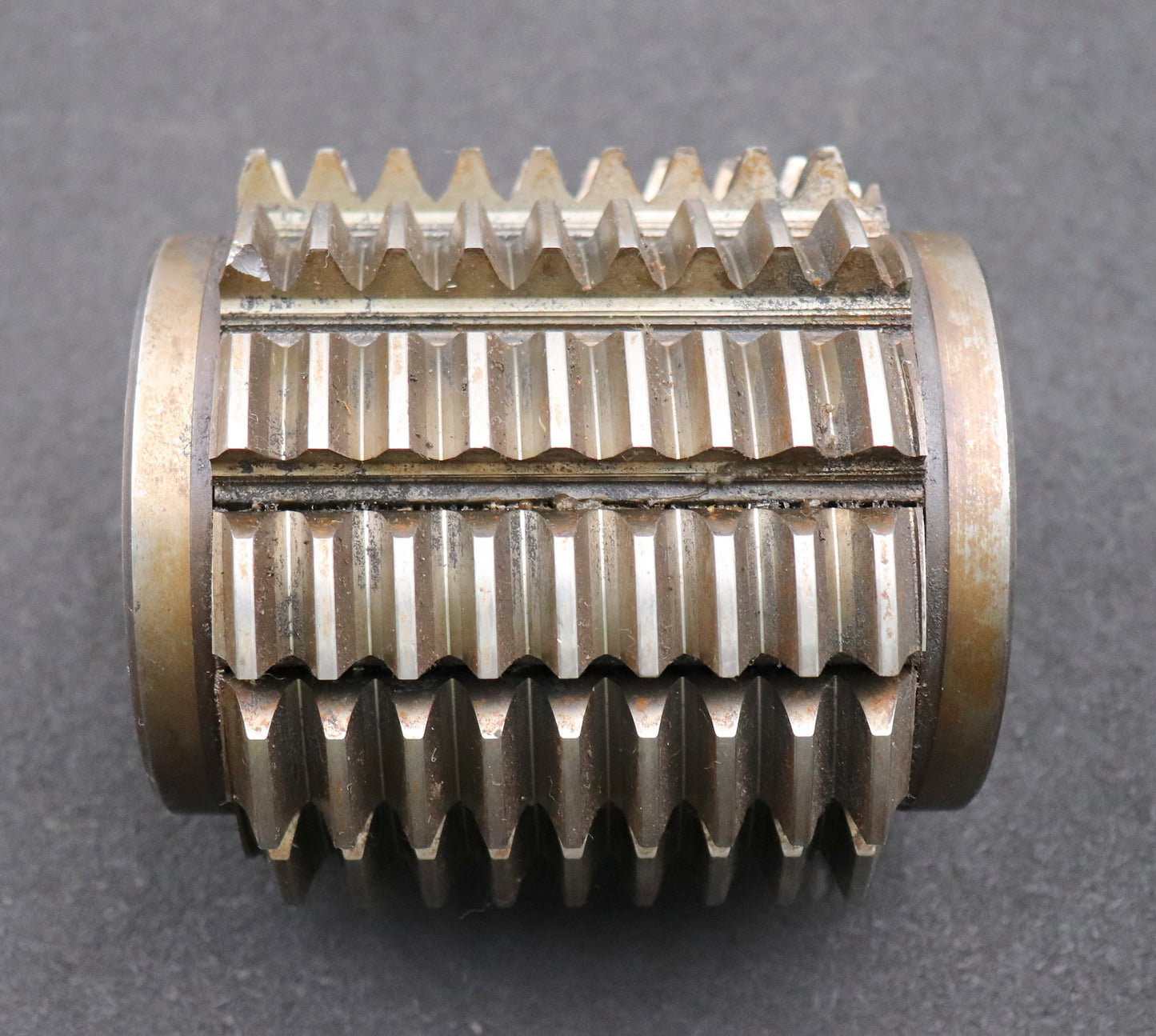 Bild des Artikels FETTE-Zahnrad-Wälzfräser-m=-3,0mm-EGW-20°-BPI-DIN-3972-Ø105x111xØ32mm-mit-LKN