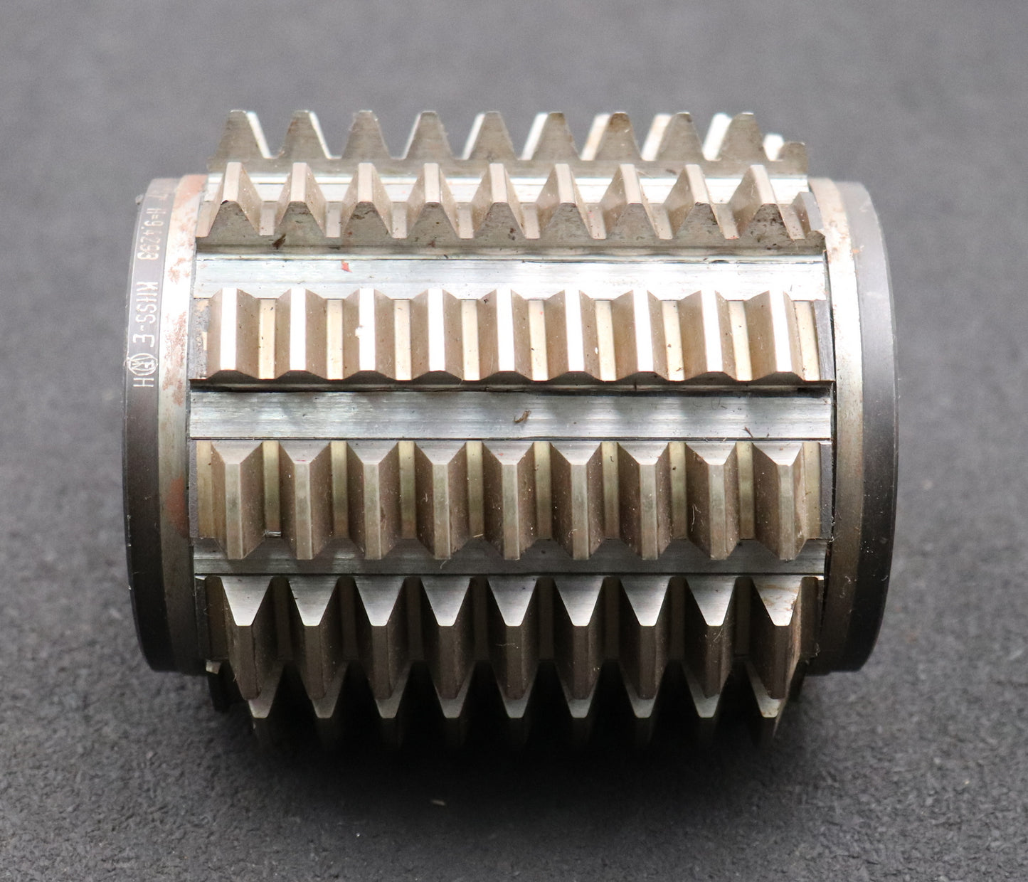 Bild des Artikels FETTE-Zahnrad-Wälzfräser-m=-3,0mm-EGW-20°-BPII-DIN-3972-Ø100x110xØ32mm-mit-LKN