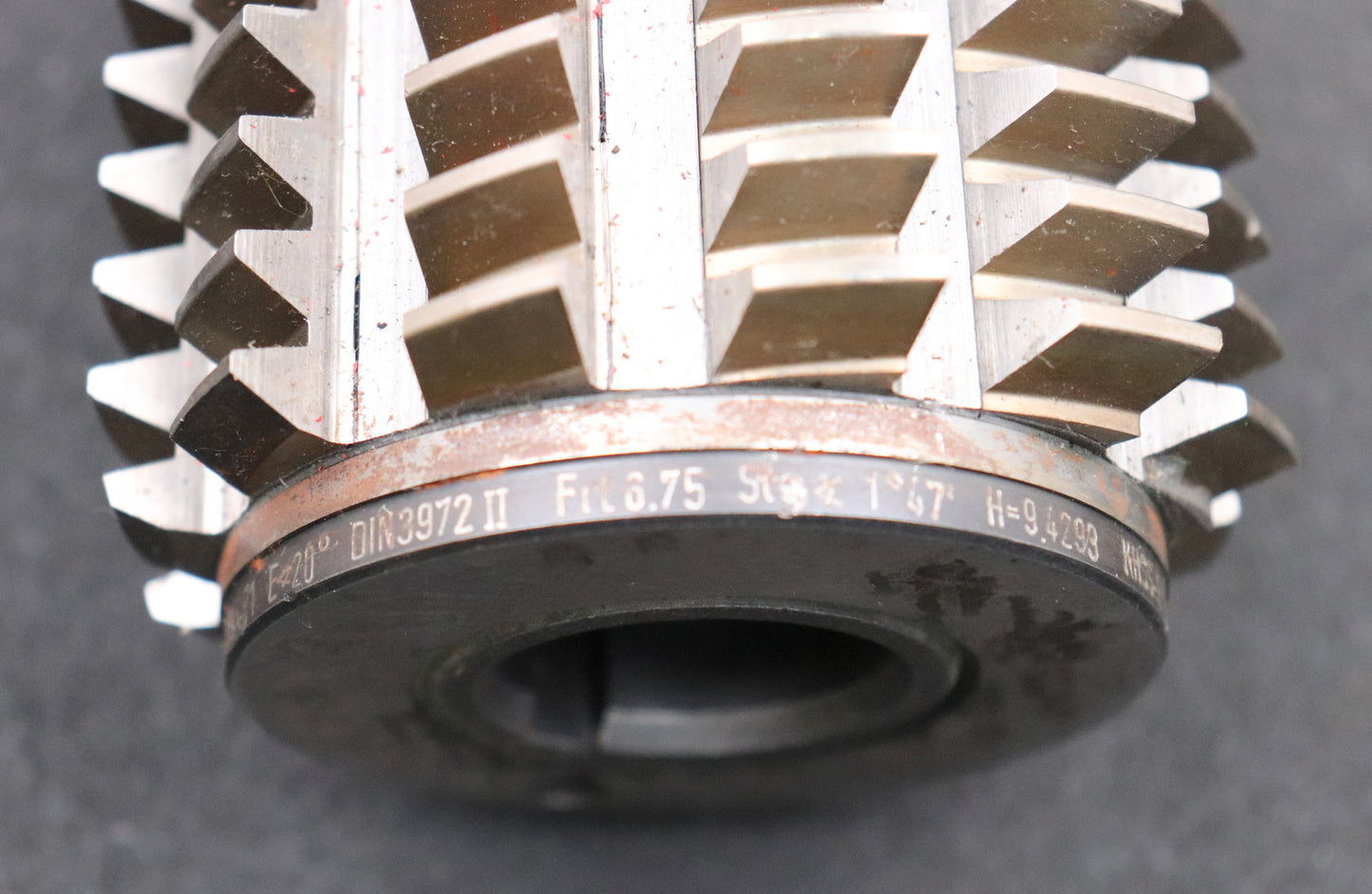 Bild des Artikels FETTE-Zahnrad-Wälzfräser-m=-3,0mm-EGW-20°-BPII-DIN-3972-Ø100x110xØ32mm-mit-LKN