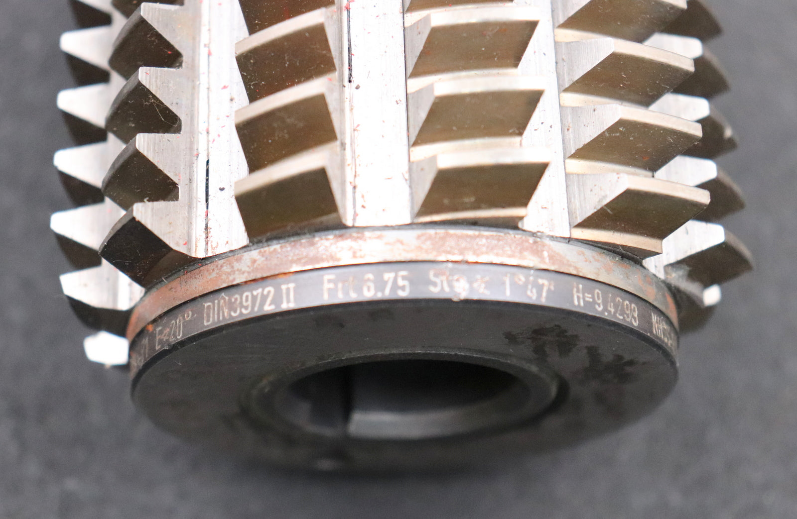 Bild des Artikels FETTE-Zahnrad-Wälzfräser-m=-3,0mm-EGW-20°-BPII-DIN-3972-Ø100x110xØ32mm-mit-LKN