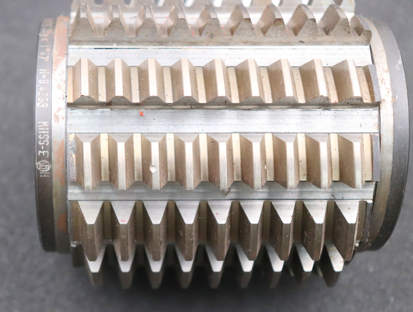 Bild des Artikels FETTE-Zahnrad-Wälzfräser-m=-3,0mm-EGW-20°-BPII-DIN-3972-Ø100x110xØ32mm-mit-LKN