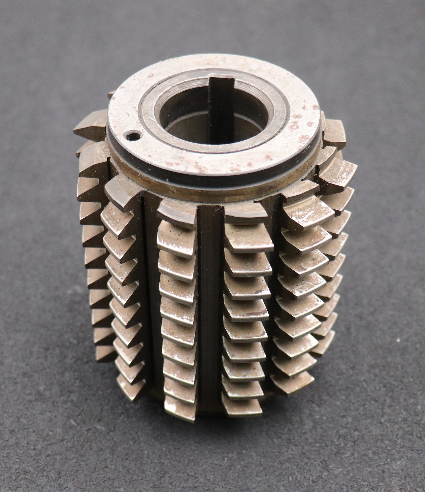 Bild des Artikels FETTE-Zahnrad-Wälzfräser-m=-3,0mm-EGW-20°-BPII-DIN-3972-Ø90x110xØ32mm-LKN