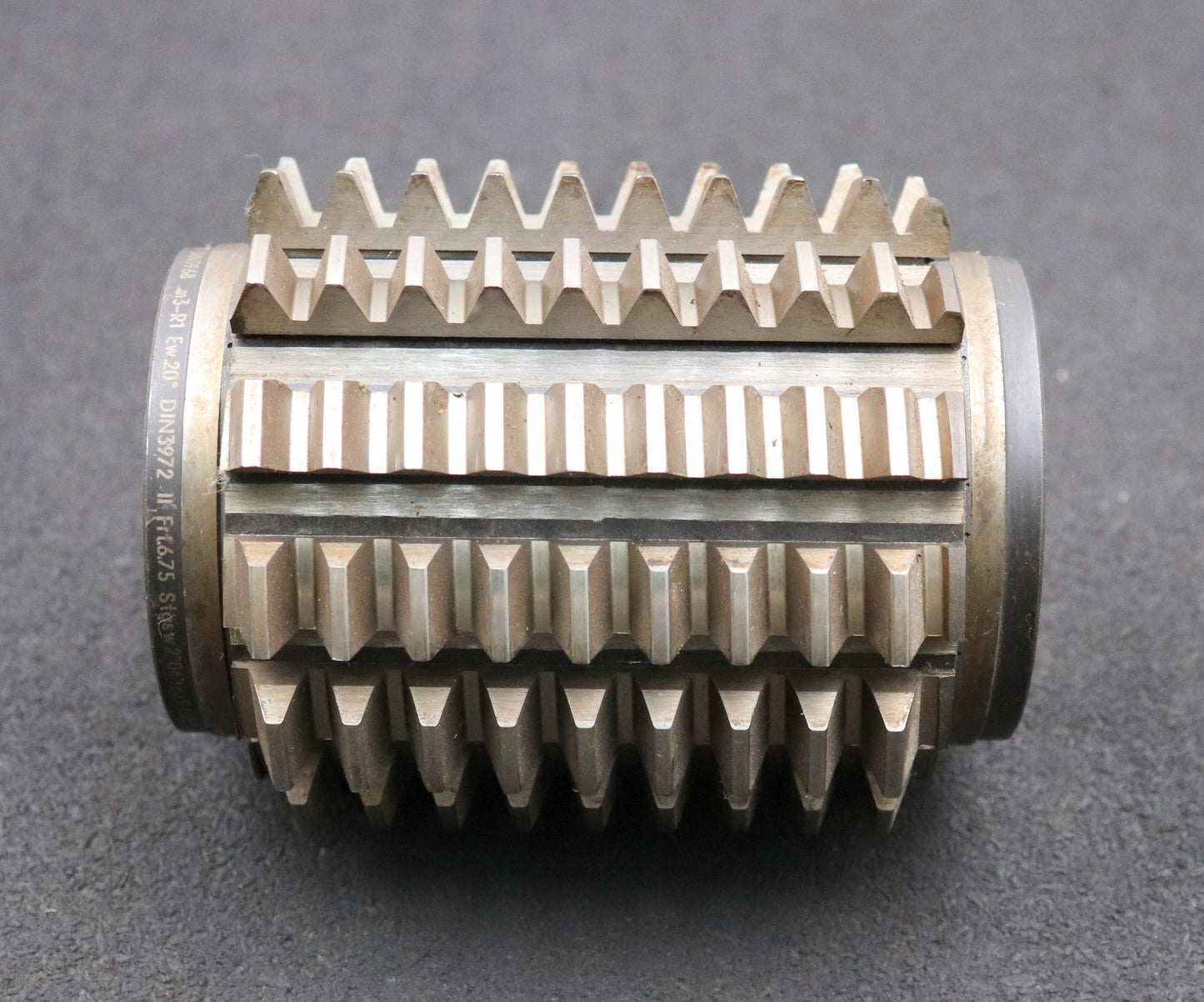 Bild des Artikels FETTE-Zahnrad-Wälzfräser-m=-3,0mm-EGW-20°-BPII-DIN-3972-Ø90x110xØ32mm-LKN