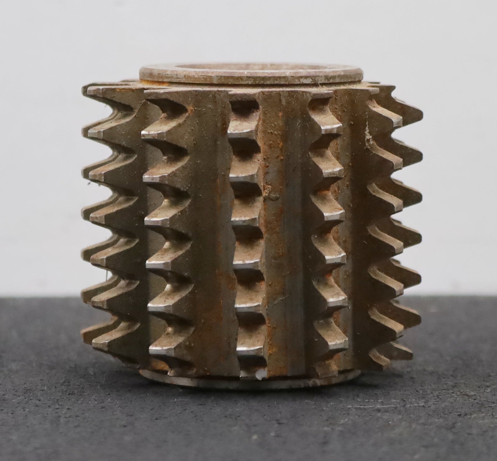 Bild des Artikels PWS-Zahnrad-Wälzfräser-m=-3,0mm-EGW-20°-BPII-DIN-3972-mit-LKN-Ø80x72xØ32mm