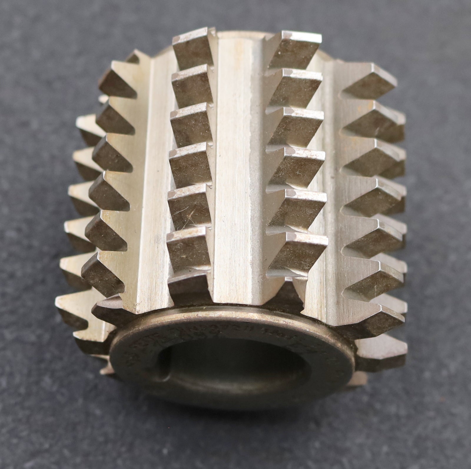 Bild des Artikels FETTE-Zahnrad-Wälzfräser-m=-3,0mm-EGW-20°-BPII-nach-DIN-3972-Ø80x72xØ32mm-LKN