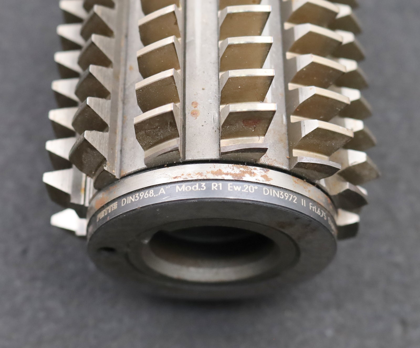 Bild des Artikels FETTE-Zahnrad-Wälzfräser-m=-3,0mm-EGW-20°-BPII-DIN-3972-Ø90x130xØ32mm-mit-LKN