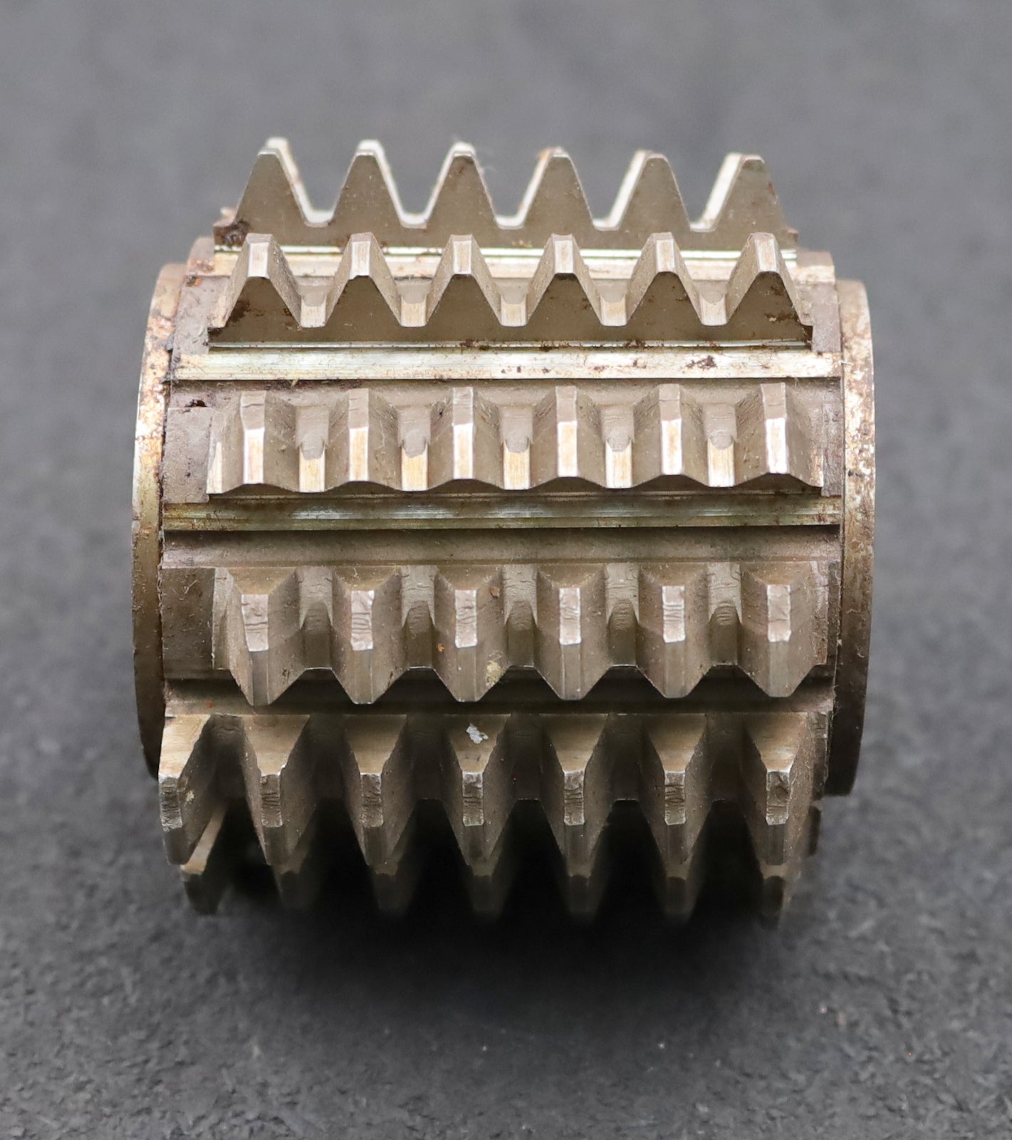 Bild des Artikels Zahnrad-Wälzfräser-m=-5,0mm-EGW-20°-BPIII-nach-DIN-3972-Ø79x70xØ32mm-mit-LKN