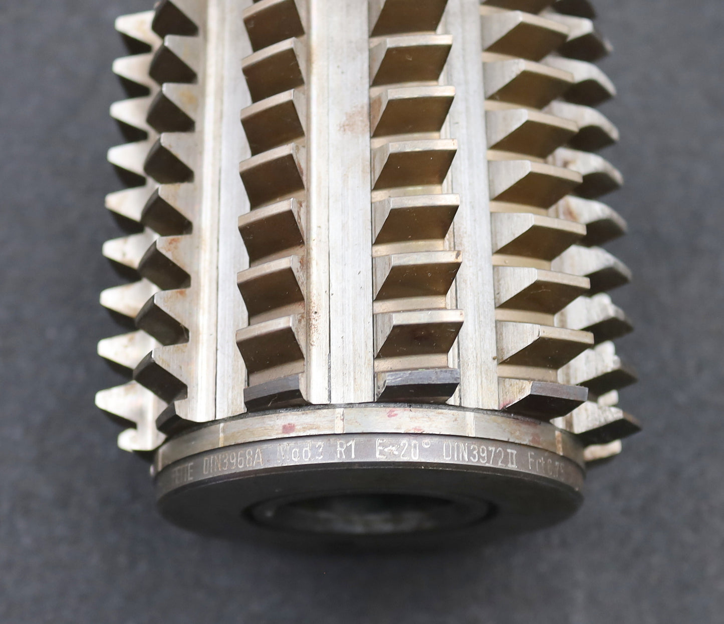 Bild des Artikels FETTE-Zahnrad-Wälzfräser-m=-3,0mm-EGW-20°-BPII-nach-DIN-3972-Ø98x110xØ32mm