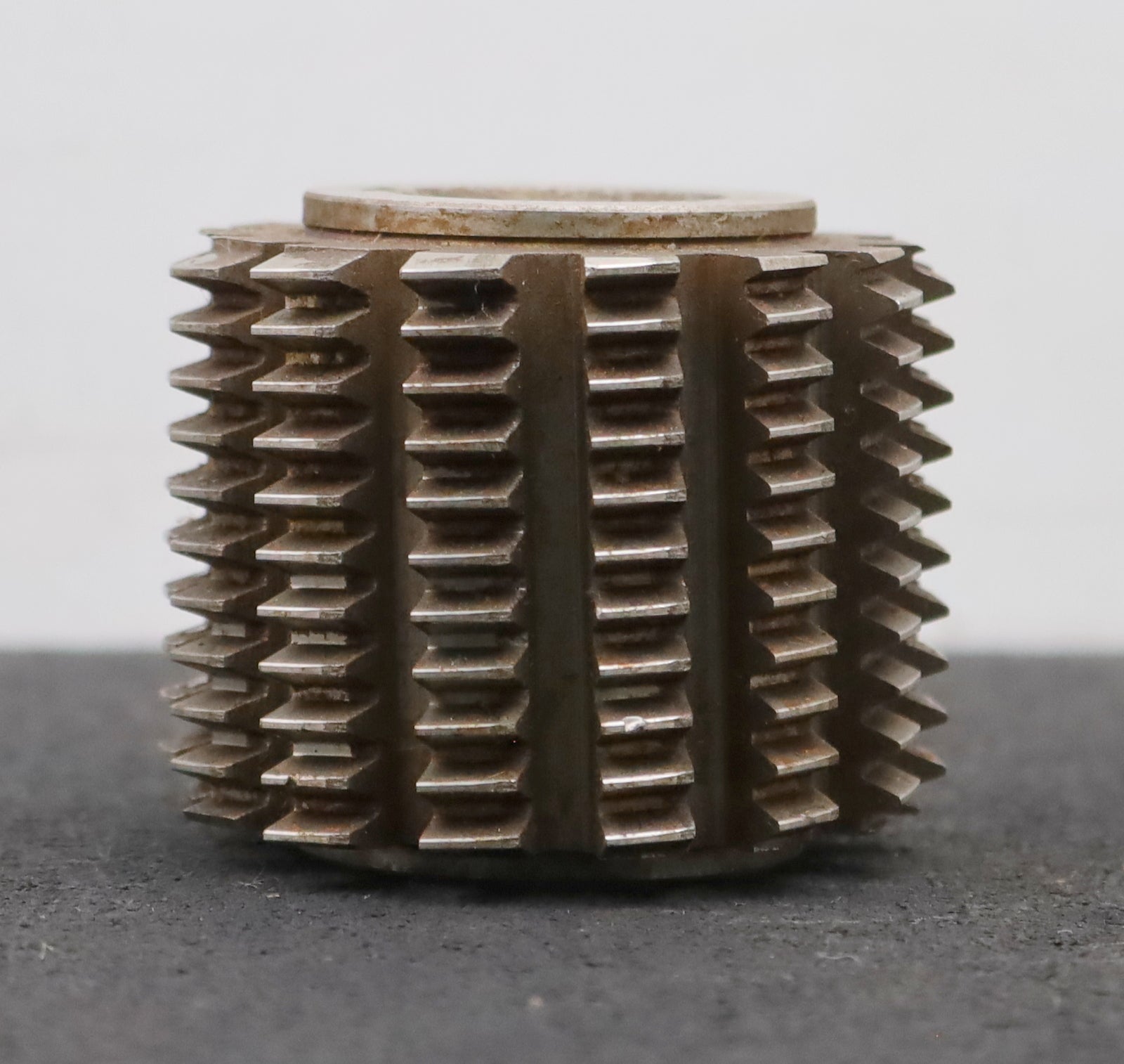 Bild des Artikels PWS-Zahnrad-Wälzfräser-m=-1,5mm-EGW-20°-BPIII-nach-DIN-3972-Ø70x58xØ27mm-mit-LKN