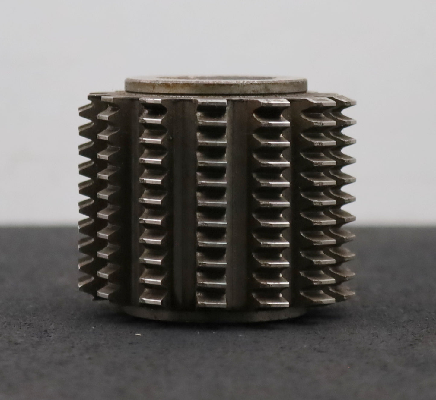 Bild des Artikels PWS-Zahnrad-Wälzfräser-m=-1,5mm-EGW-20°-BPII-nach-DIN-3972-Ø70x58xØ27mm-mit-LKN