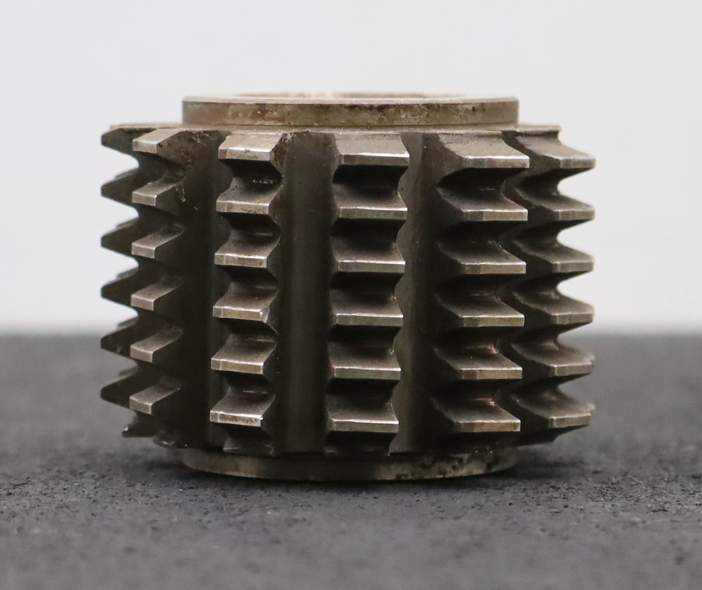 Bild des Artikels PWS-Zahnrad-Wälzfräser-m=-2,0mm-EGW-20°-BPII-nach-DIN-3972-Ø63x48xØ27mm-mit-LKN