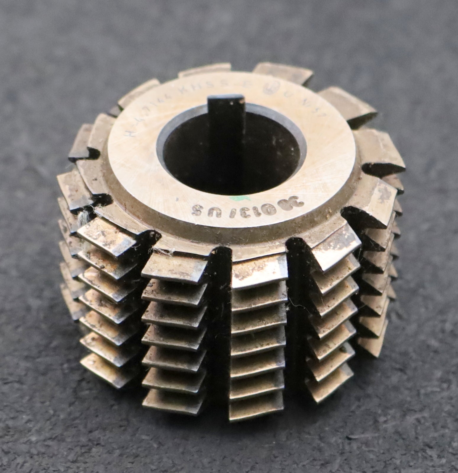 Bild des Artikels PWS-Zahnrad-Wälzfräser-m=-1,5mm-EGW-20°-BPIII-nach-DIN-3972-Ø56x39xØ22mm-LKN