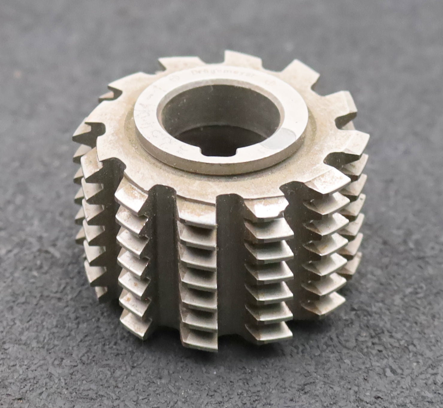 Bild des Artikels PWS-Zahnrad-Wälzfräser-m=-1,5mm-EGW-20°-BPI-nach-DIN-3972-Ø56x39xØ22mm-mit-LKN