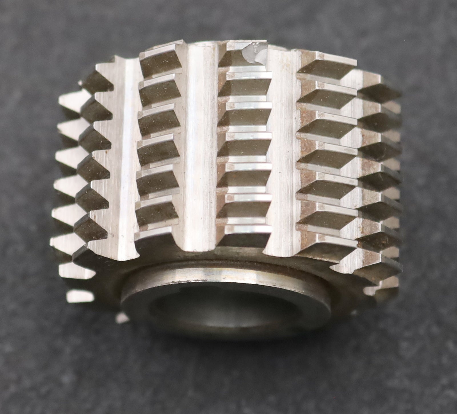 Bild des Artikels PWS-Zahnrad-Wälzfräser-m=-1,5mm-EGW-20°-BPI-nach-DIN-3972-Ø56x39xØ22mm-mit-LKN