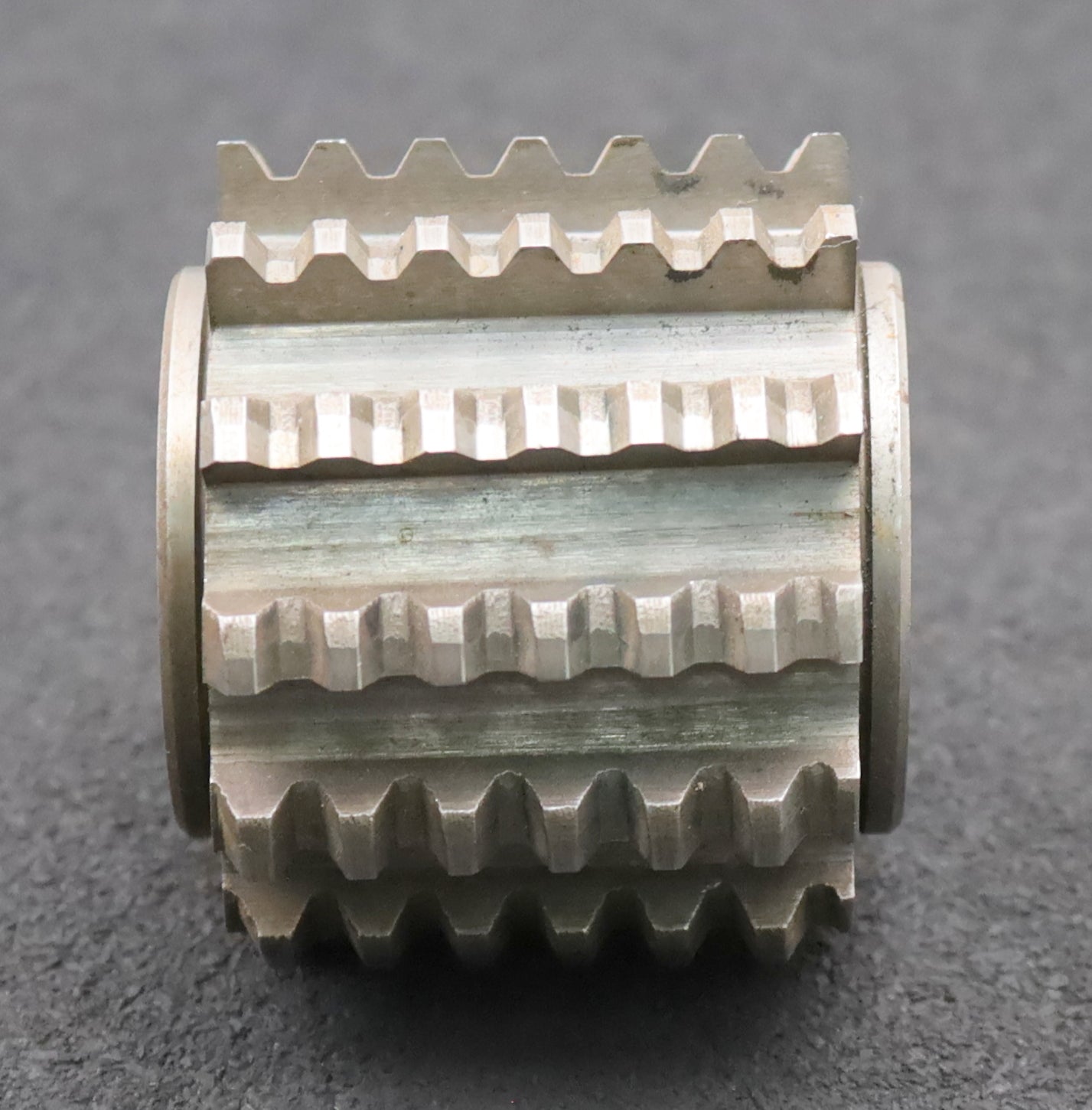 Bild des Artikels PWS-Zahnrad-Wälzfräser-m=-2,5mm-EGW-20°-Ø69x58xØ27mm-mit-LKN-1gg.-Rechts