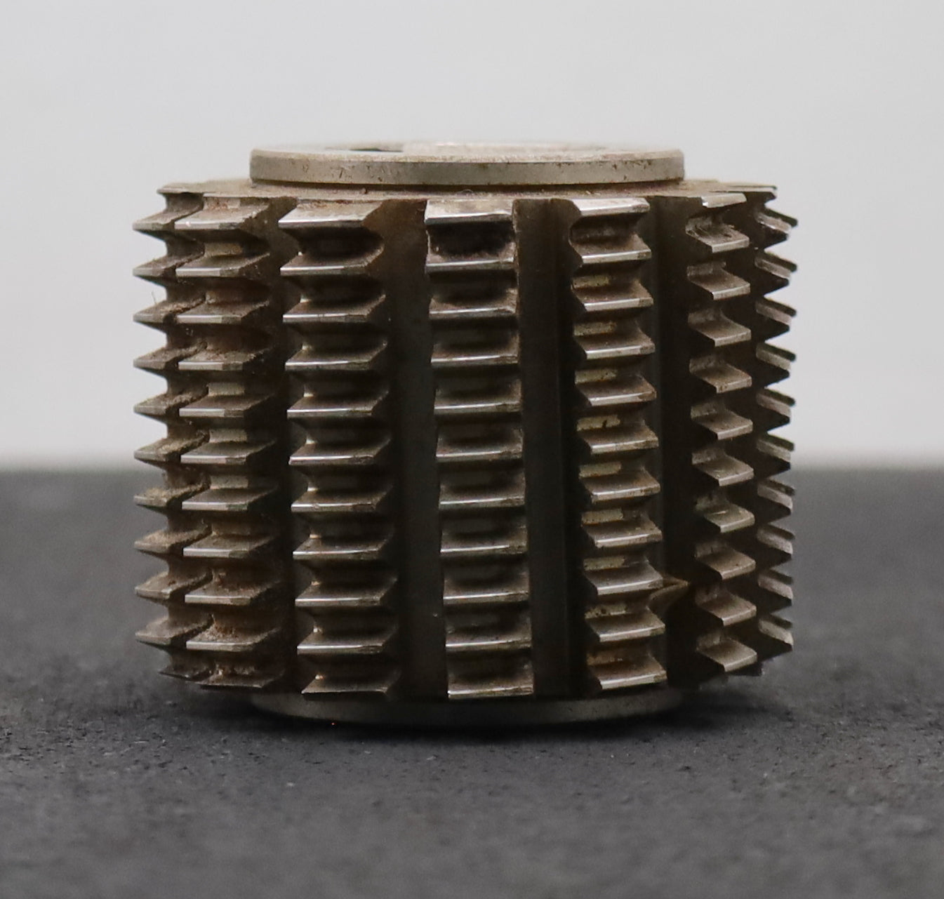 Bild des Artikels PWS-Zahnrad-Wälzfräser-m=-1,5mm-EGW-20°-BPIII-DIN-3972-Ø71x58xØ27mm-LKN