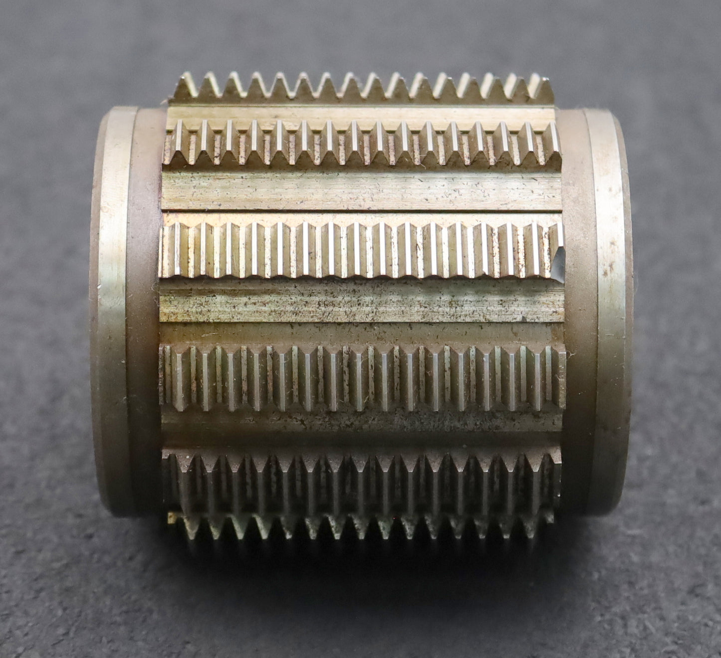 Bild des Artikels HERTWECK-Zahnrad-Wälzfräser-m=-1,25mm-EGW-20°-BPIII-nach-DIN-3972-Ø82x85xØ27mm