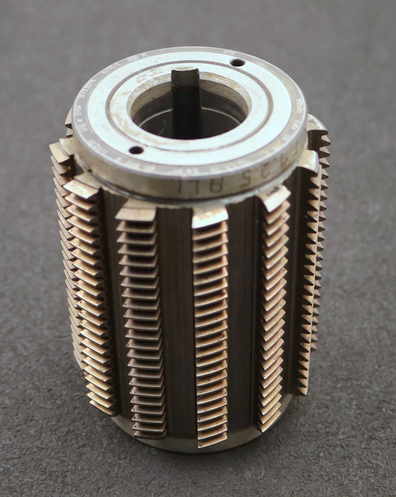 Bild des Artikels FETTE-Zahnrad-Wälzfräser-m=-1,5mm-EGW-20°-BPII-nach-DIN-3972-Ø80x110xØ32mm