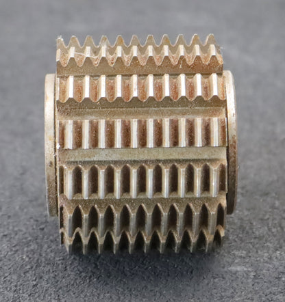Bild des Artikels PWS-Zahnrad-Wälzfräser-m=-1,5mm-EGW-20°-BPII-DIN-3972--mit-LKN-Ø71x58xØ27mm
