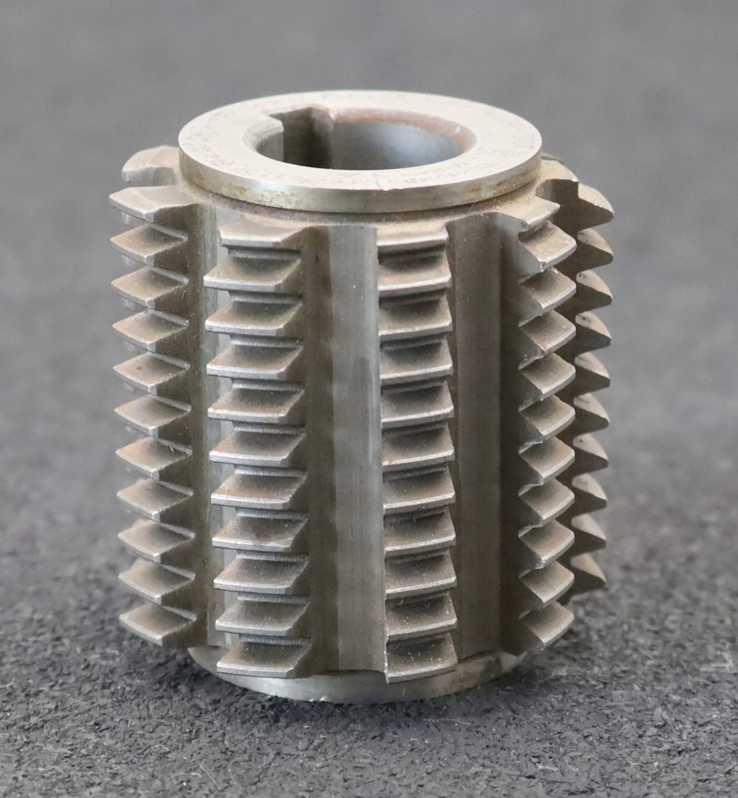 Bild des Artikels KLINGELNBERG-Zahnrad-Wälzfräser-m=-1,5mm-EGW-20°-BPIII-nach-DIN-3972