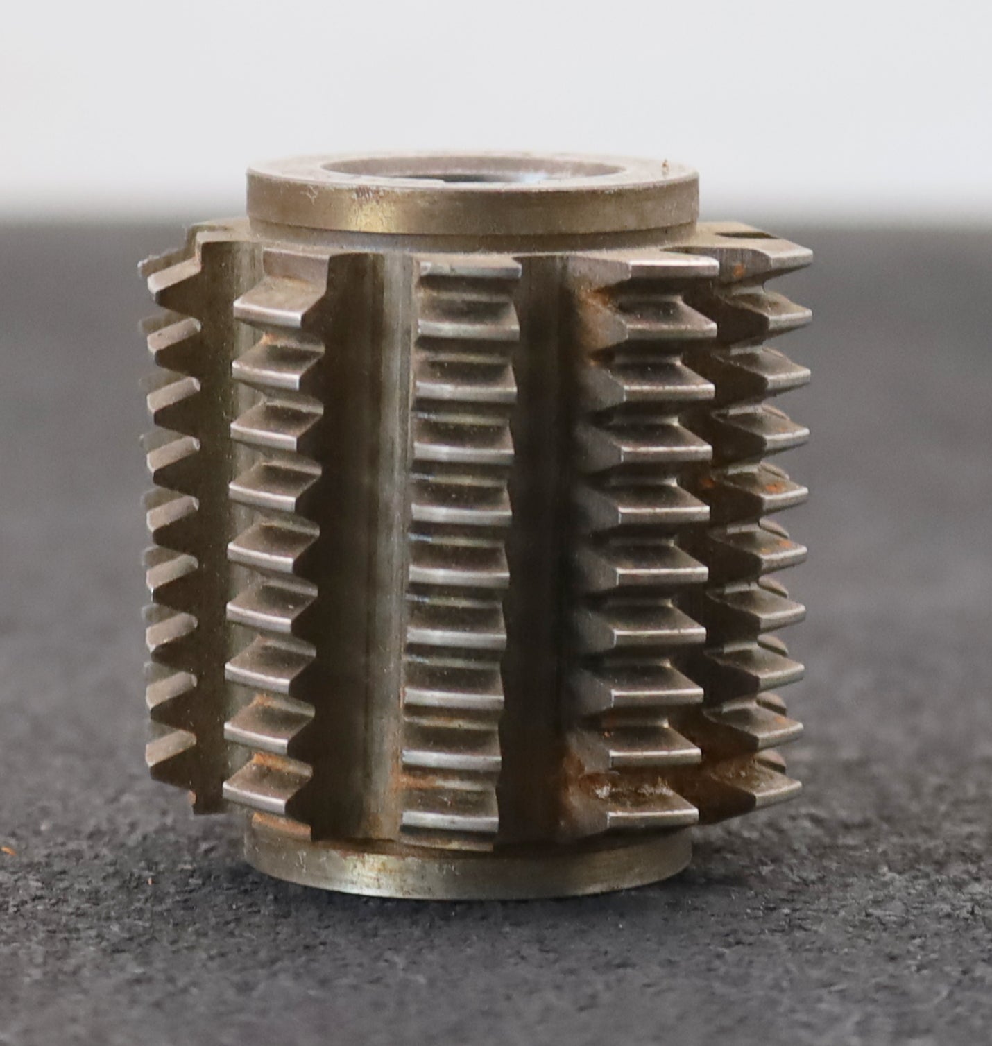 Bild des Artikels Zahnrad-Wälzfräser-m=-1,5mm-EGW-20°-Ø55x56xØ22mm-mit-LKN-1gg.-Links