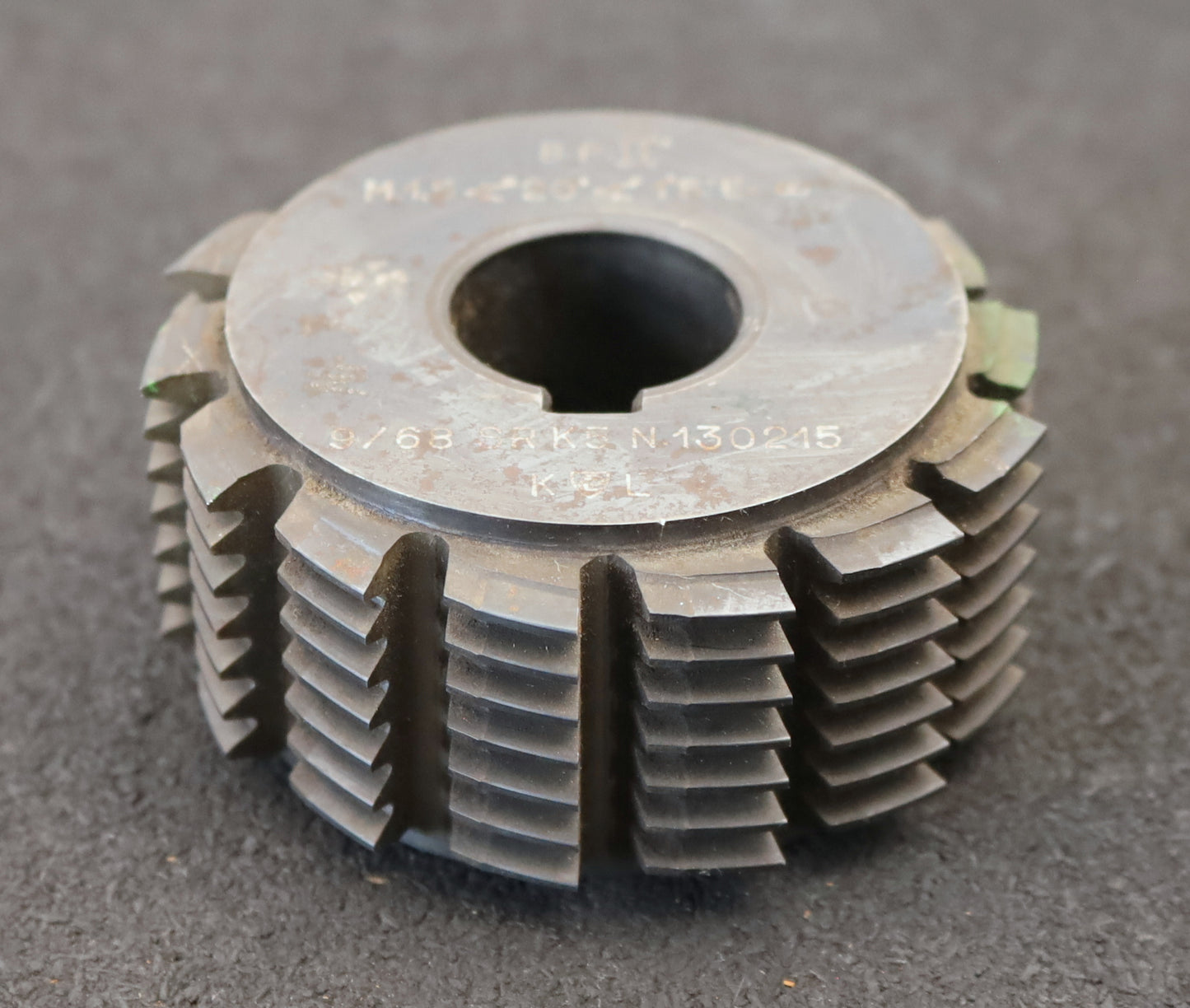 Bild des Artikels KLINGELNBERG-Zahnrad-Wälzfräser-m=-1,5mm-EGW-20°-BPII-nach-DIN-3972-Ø85x41xØ27mm