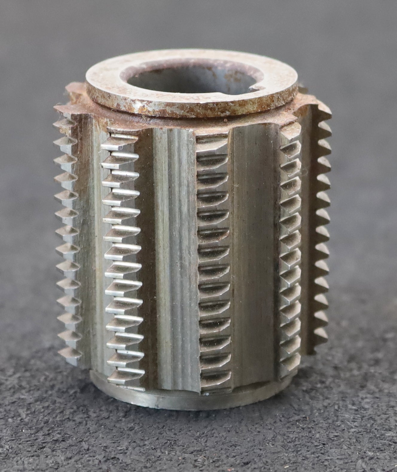 Bild des Artikels KLINGELNBERG-Zahnrad-Wälzfräser-m=-1,5mm-EGW-20°-Ø48x55xØ22mm-mit-LKN