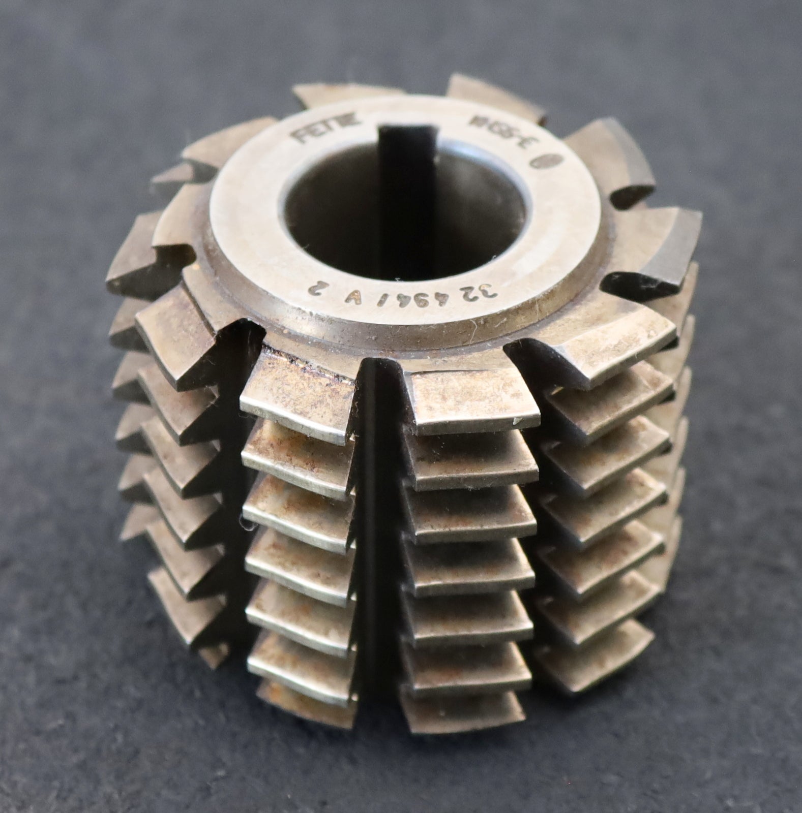 Bild des Artikels FETTE-Zahnrad-Wälzfräser-m=-2,5mm-EGW-20°-BPI-DIN-3972-Ø69x57xØ27mm-mit-LKN