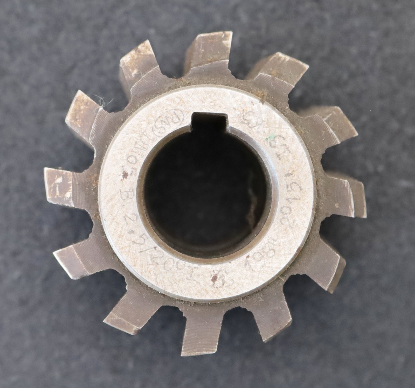 Bild des Artikels PWS-Zahnrad-Wälzfräser-m=-2,5mm-EGW-20°-BPI-nach-DIN-3972-Ø71x59xØ27mm