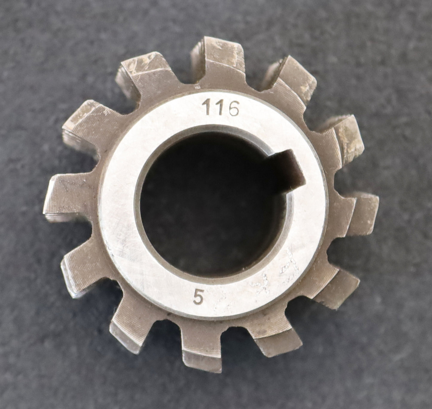 Bild des Artikels PWS-Zahnrad-Wälzfräser-m=-2,0mm-EGW-20°-BPII-nach-DIN-3972-Ø63x49xØ27mm-mit-LKN