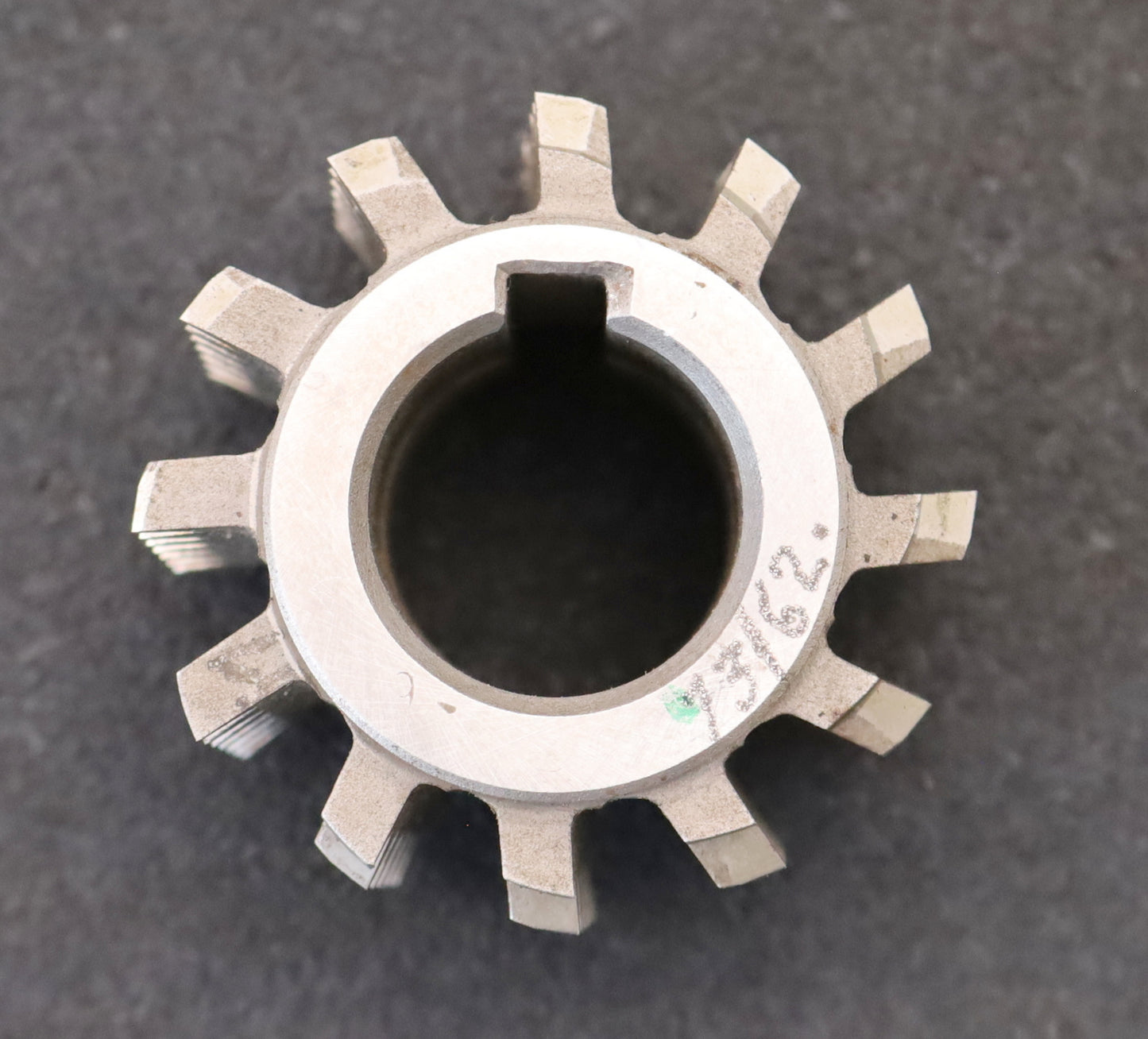Bild des Artikels PWS-Zahnrad-Wälzfräser-m=-2,0mm-EGW-20°-BPII-nach-DIN-3972-Ø63x49xØ27mm