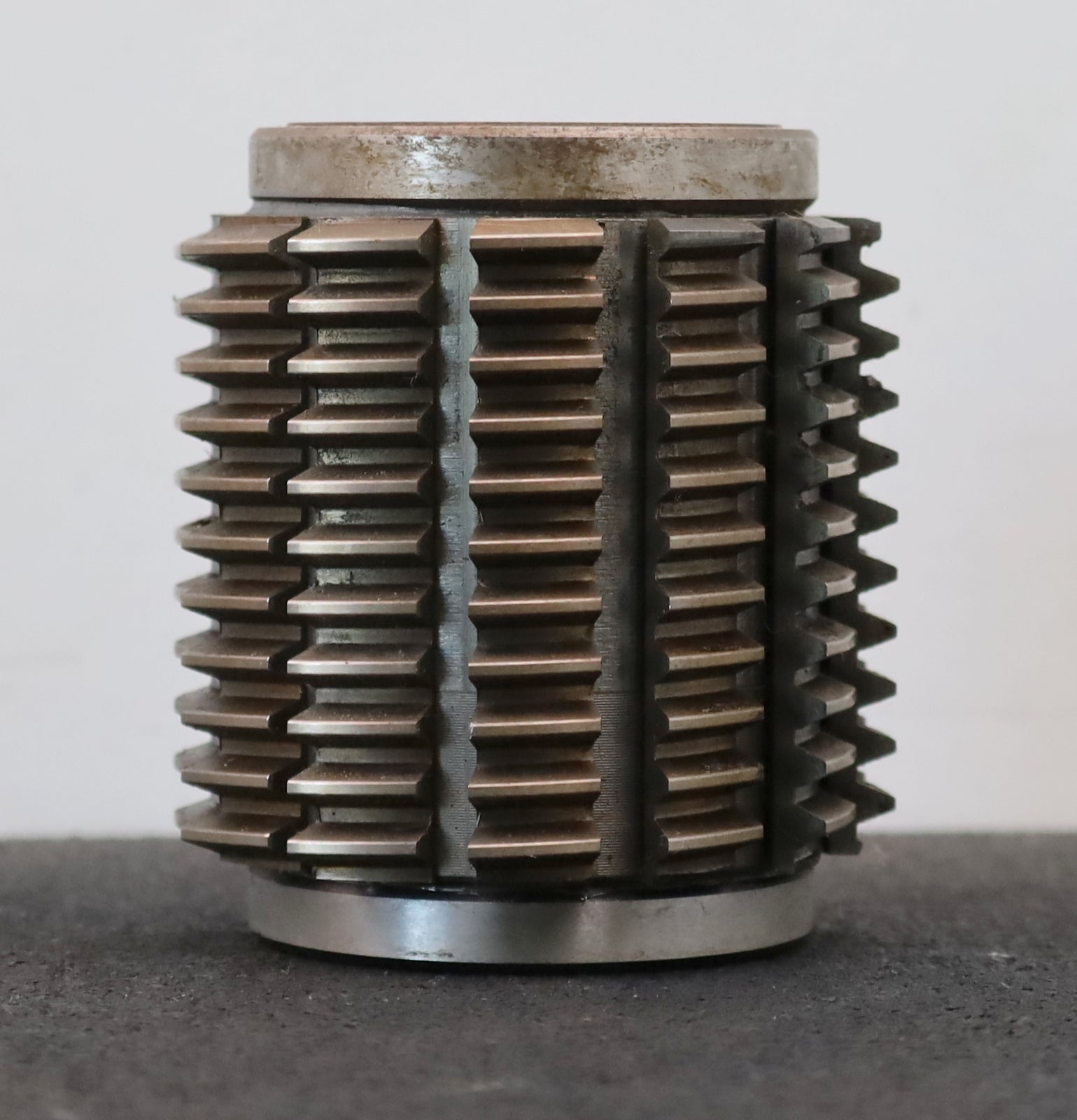 Bild des Artikels FETTE-Zahnrad-Wälzfräser-m=-2,0mm-EGW-20°-BPI-nach-DIN-3972-Ø81x90xØ27mm-mit-LKN